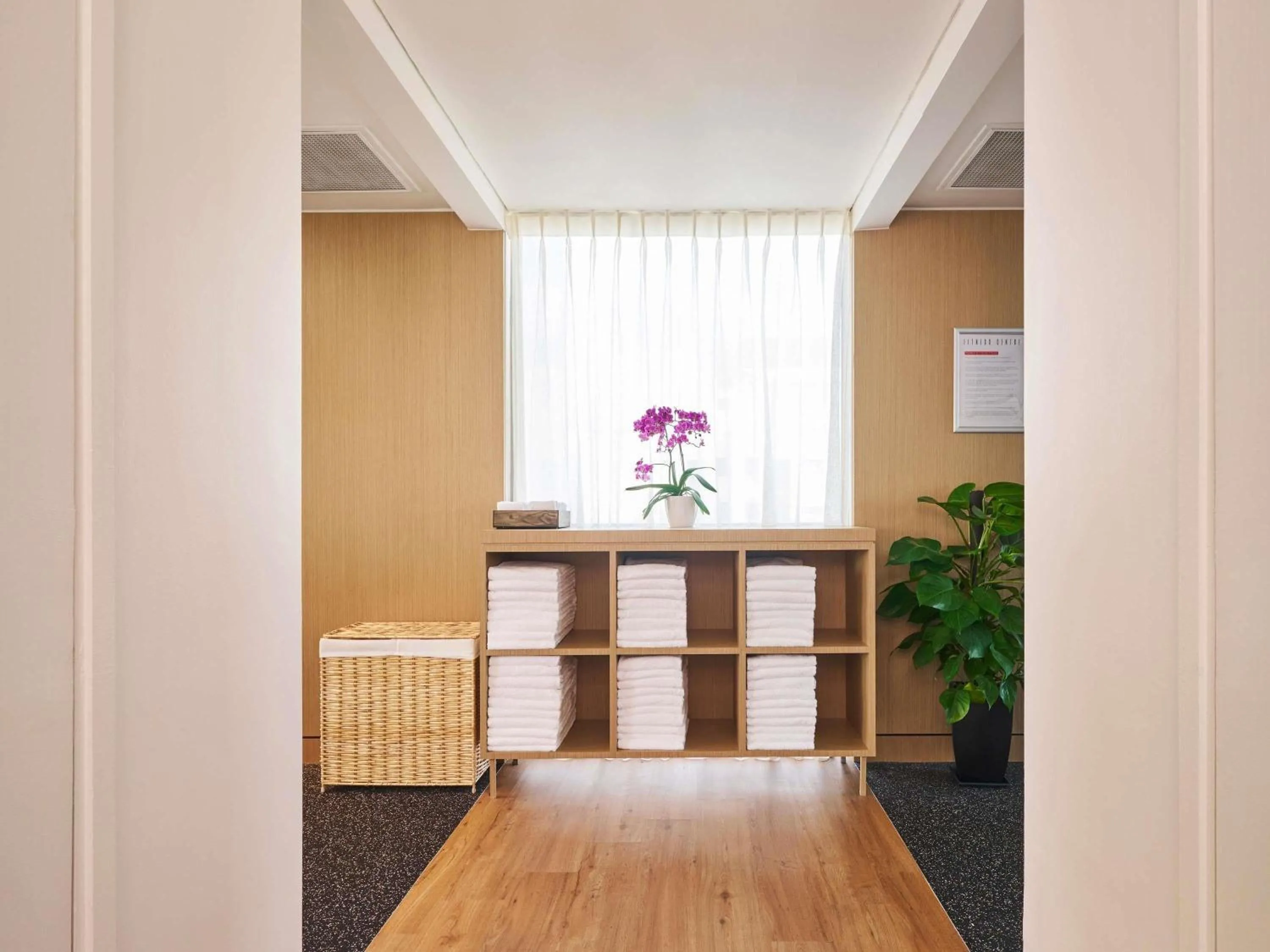 Property building in Ibis Singapore on Bencoolen