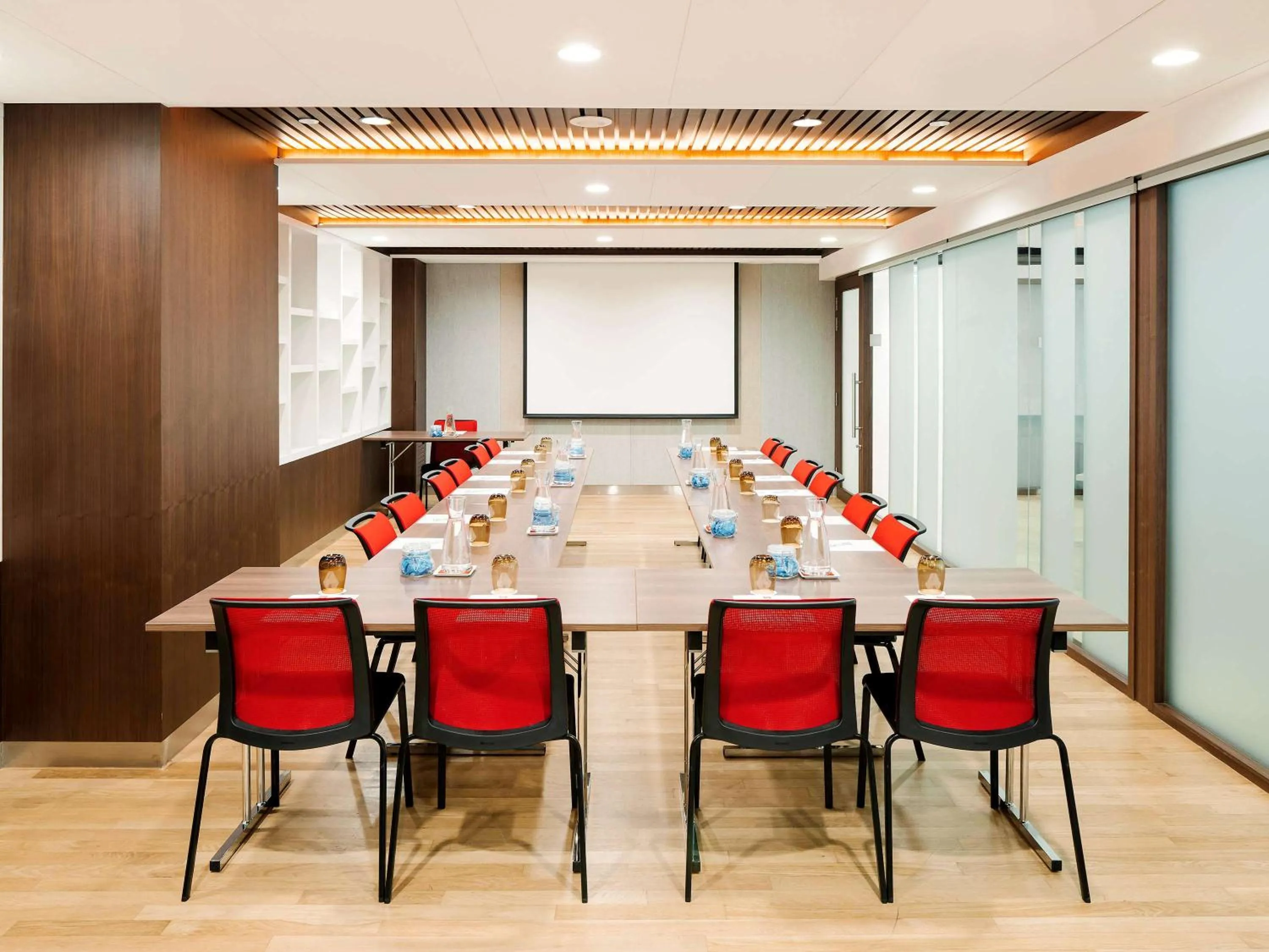 On site in Ibis Singapore on Bencoolen