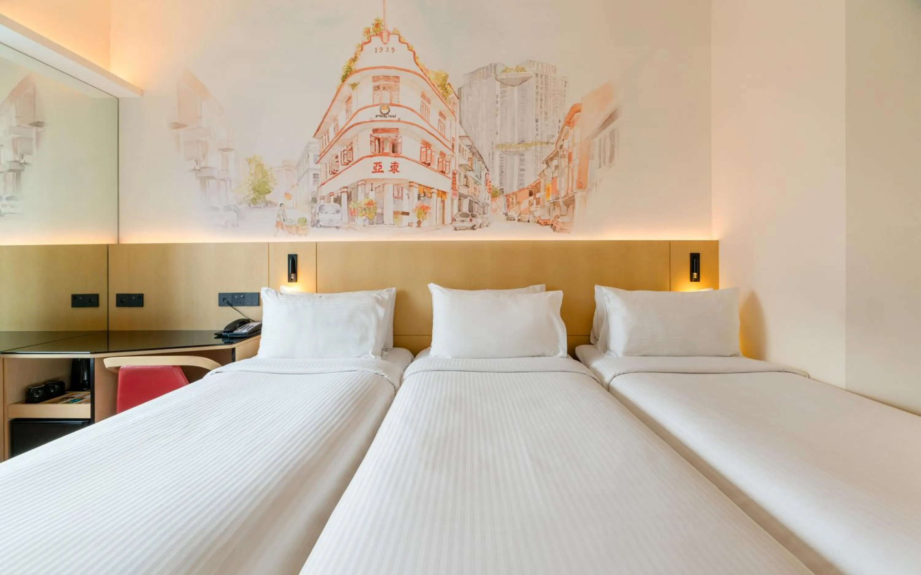 Bedroom, Bed in Ibis Singapore on Bencoolen