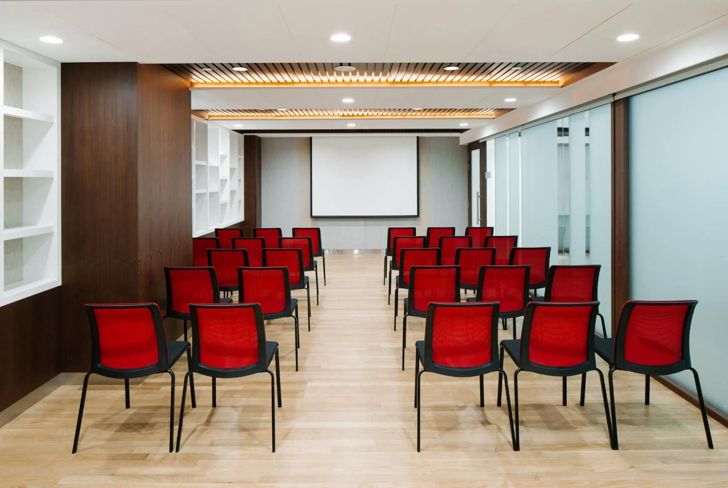 Meeting/conference room in Ibis Singapore on Bencoolen