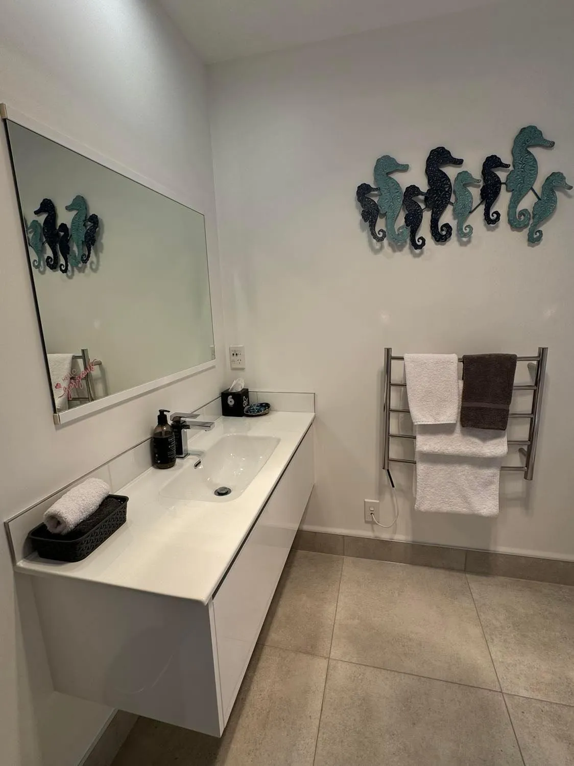 Bathroom in Centre Court Motel