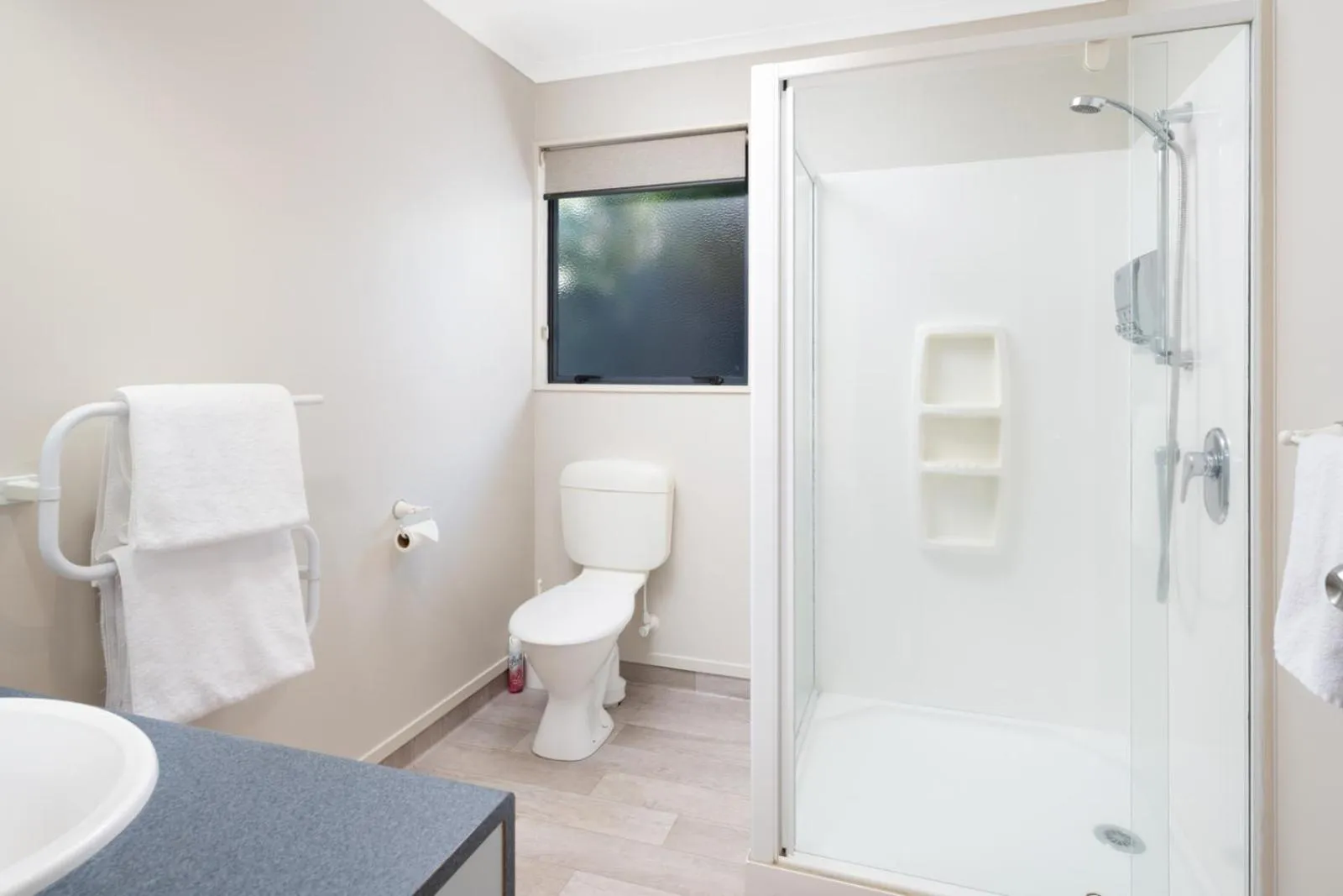 Shower in Centre Court Motel