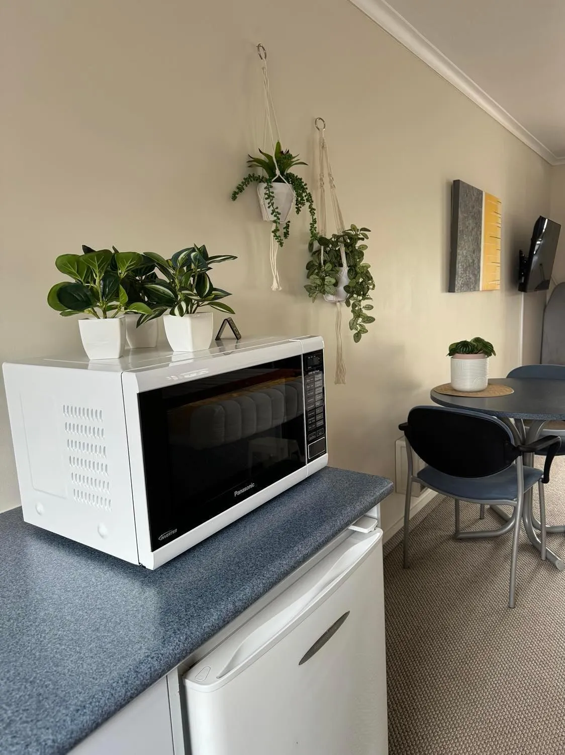 Kitchen or kitchenette in Centre Court Motel