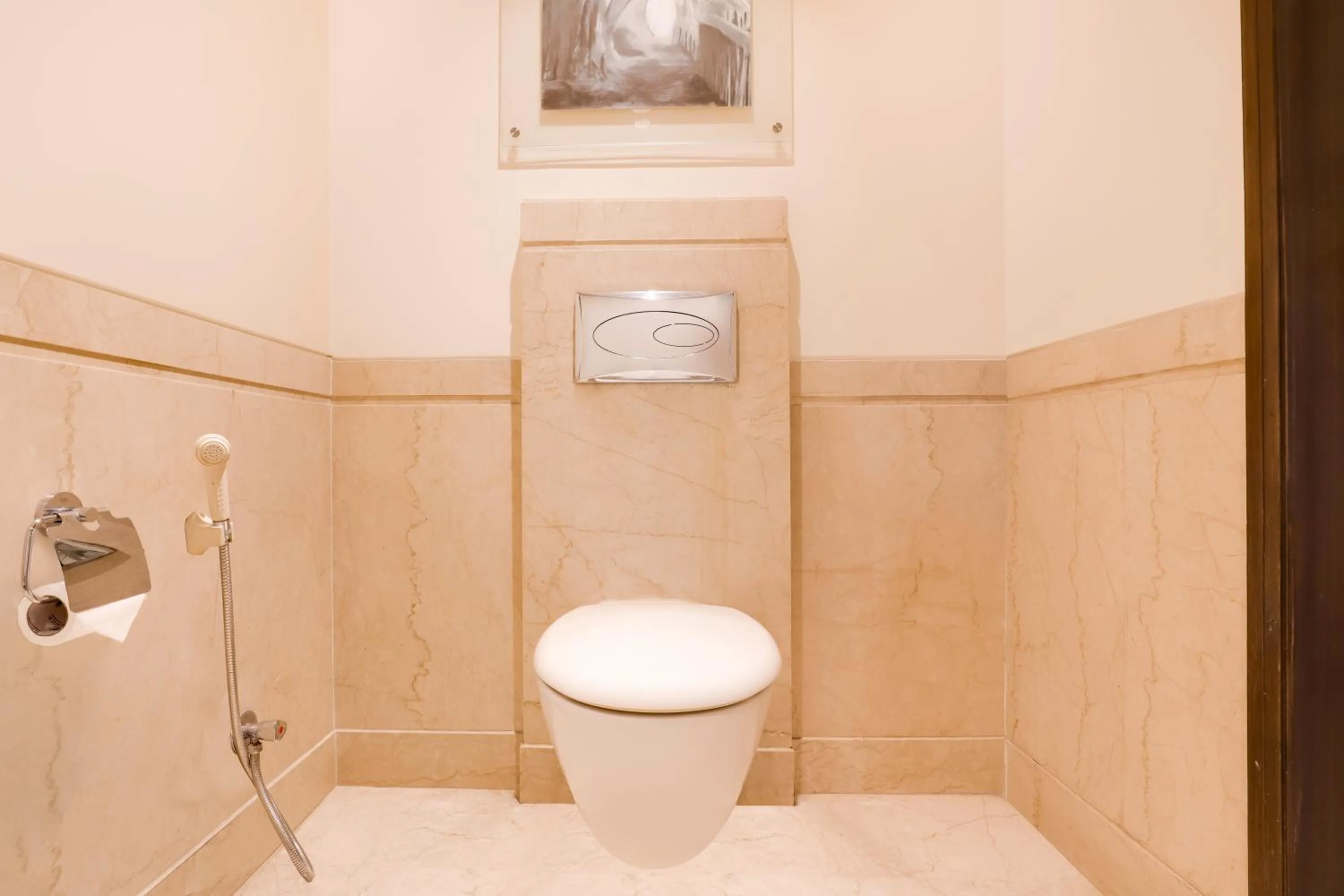 Lemon Tree Premier 2, Sector 29 Gurugram