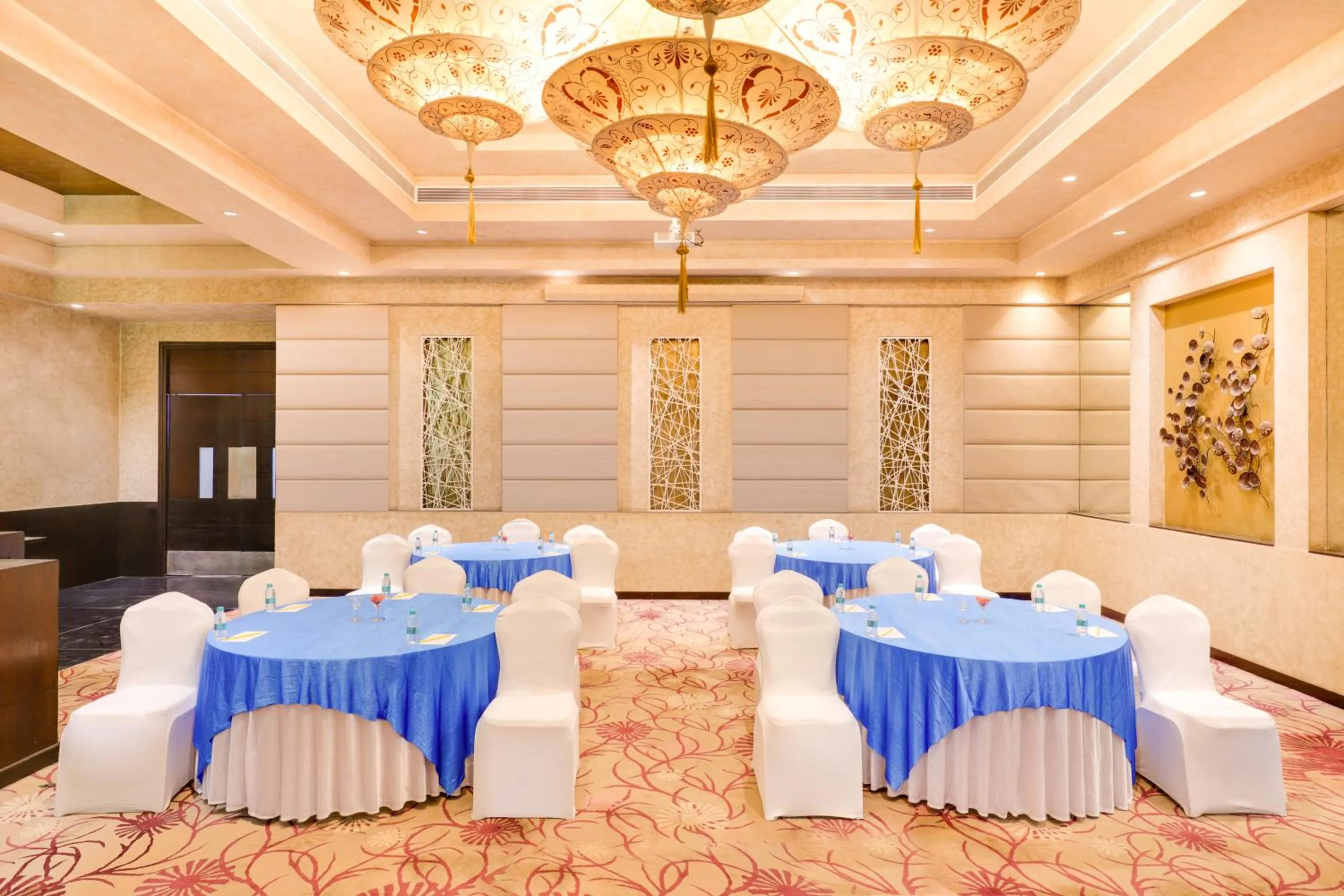 Banquet/Function facilities in Lemon Tree Premier 2, Sector 29 Gurugram