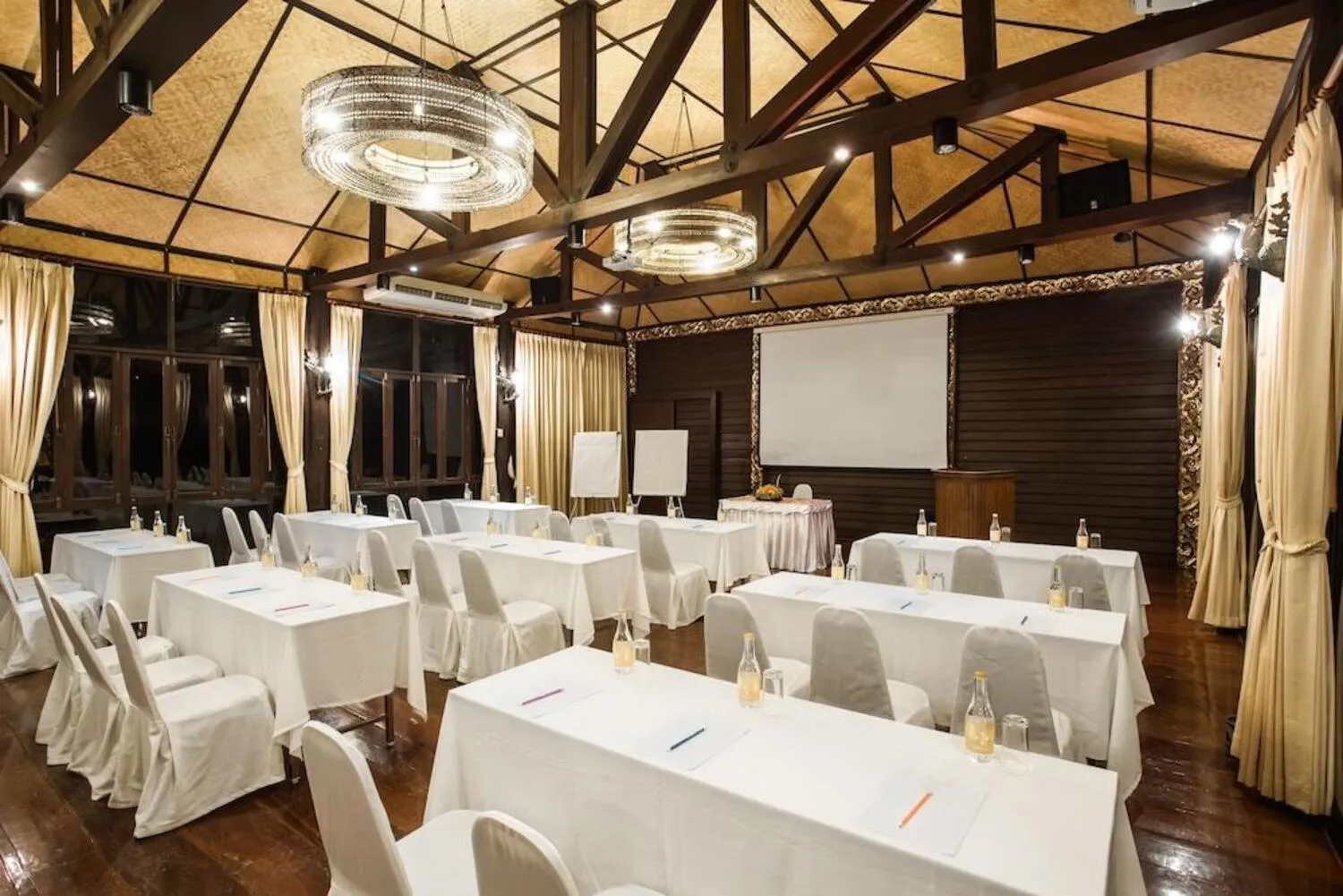 Banquet/Function facilities in Jirung Health Village