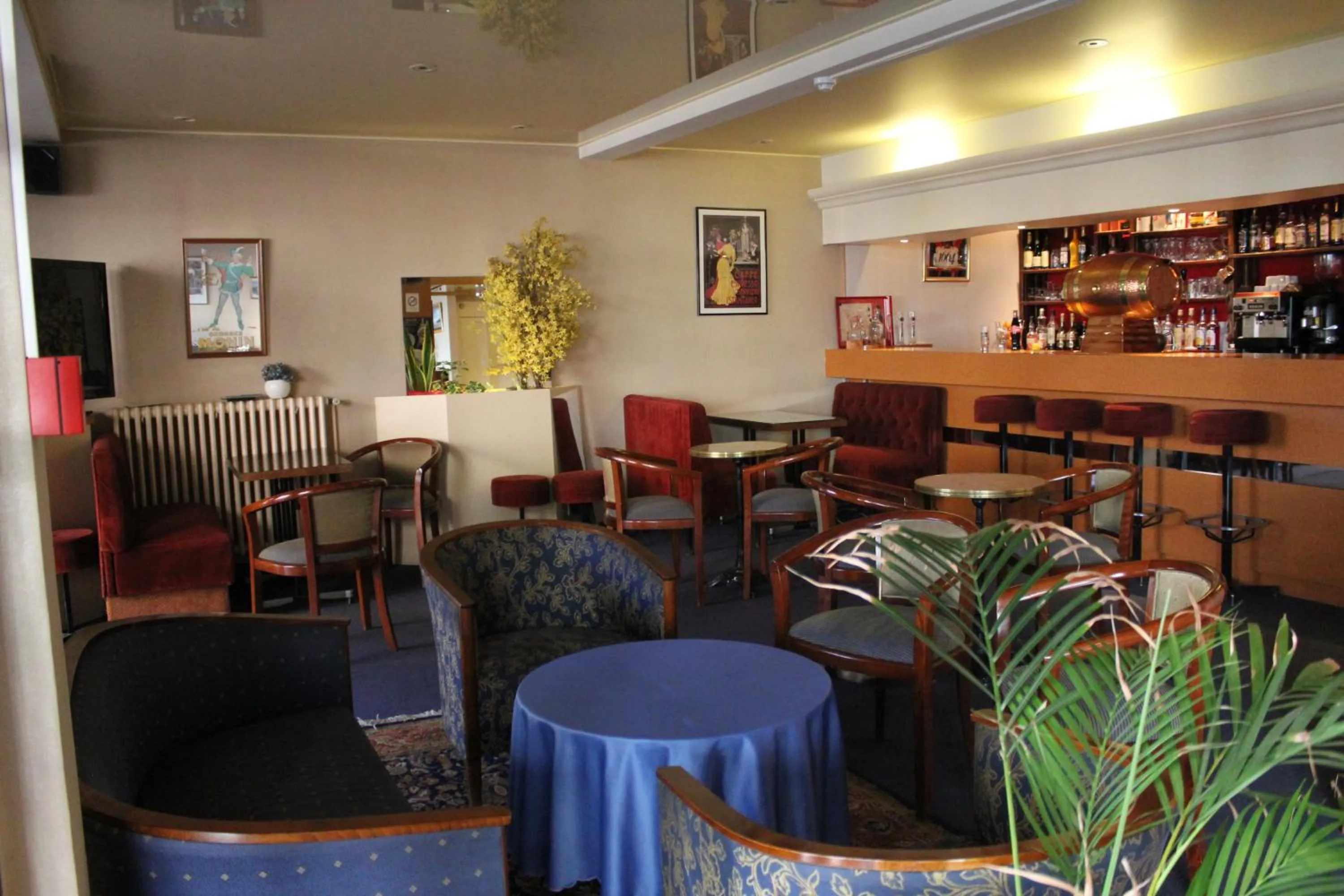 Lounge or bar in Le France