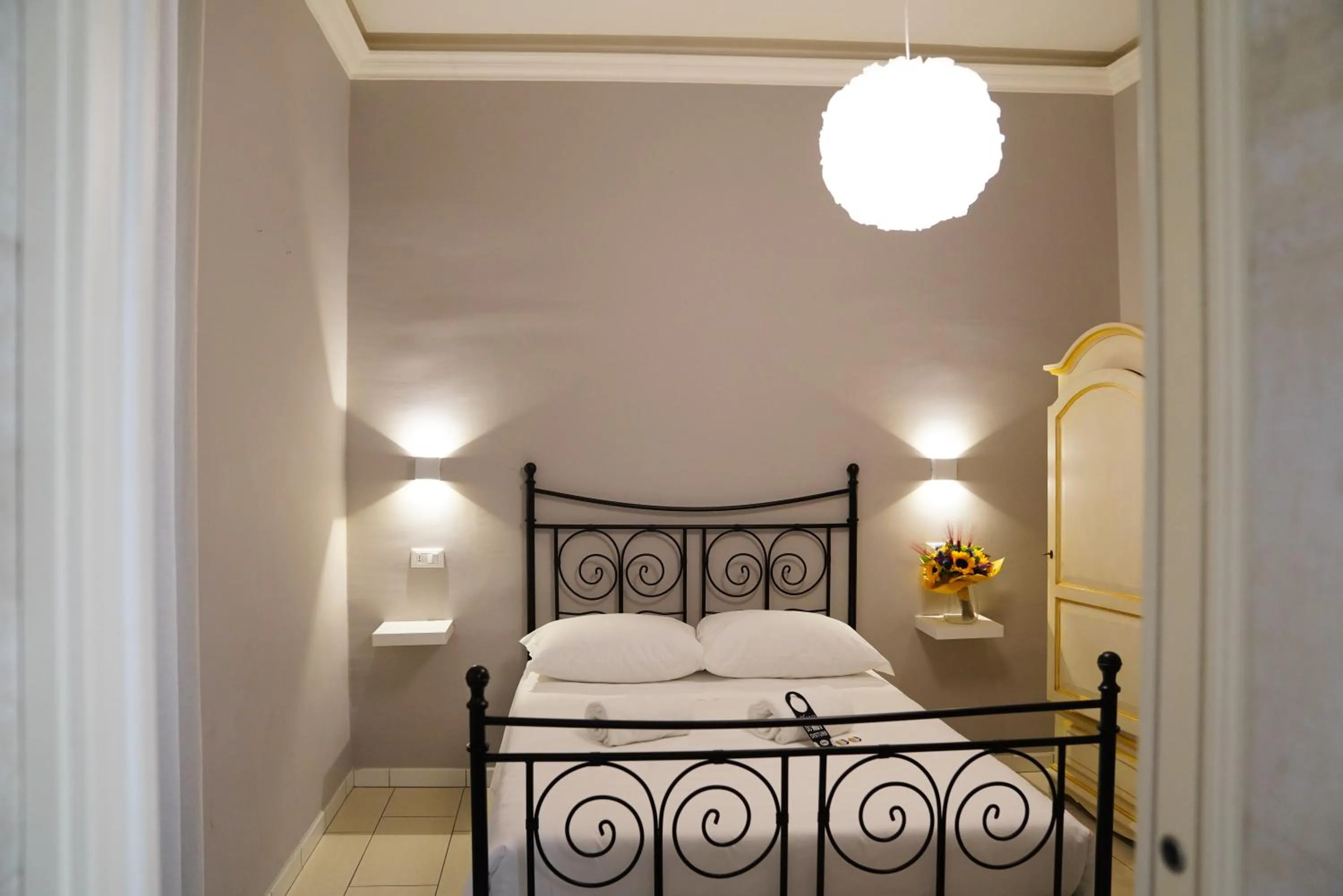 Bed in Affittacamere ALBA