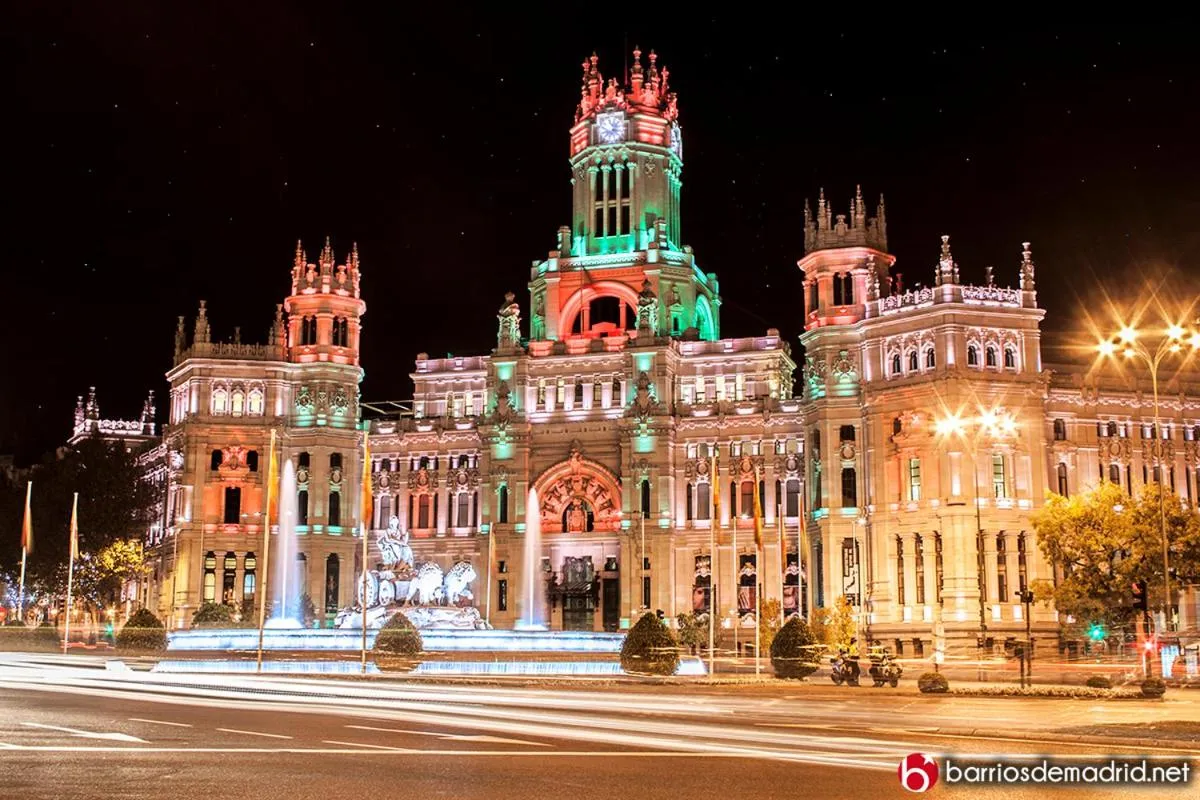 Nearby landmark in SOL- CARLOS V Apartaments