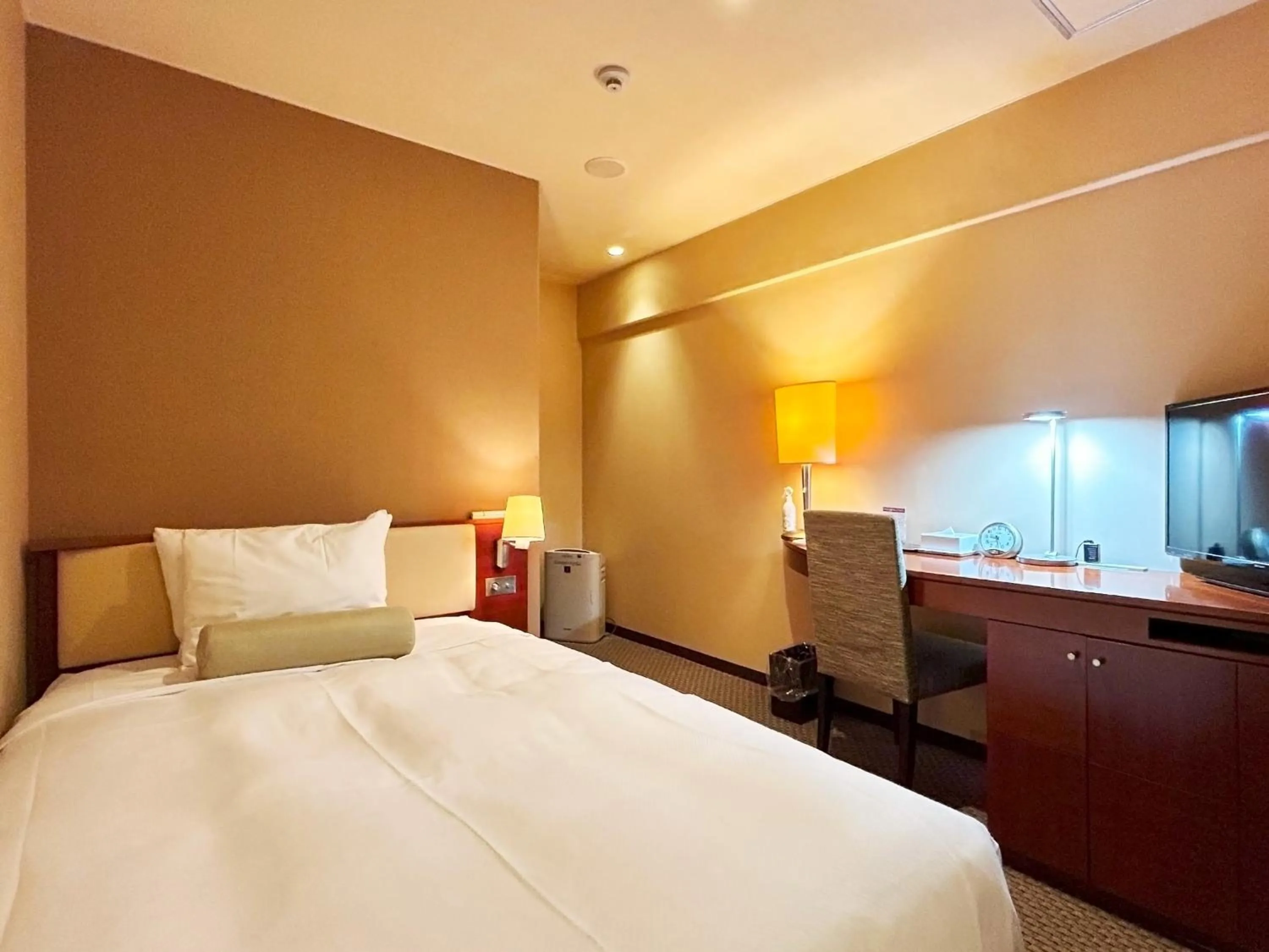 Bed in Nakajimaya Grand Hotel