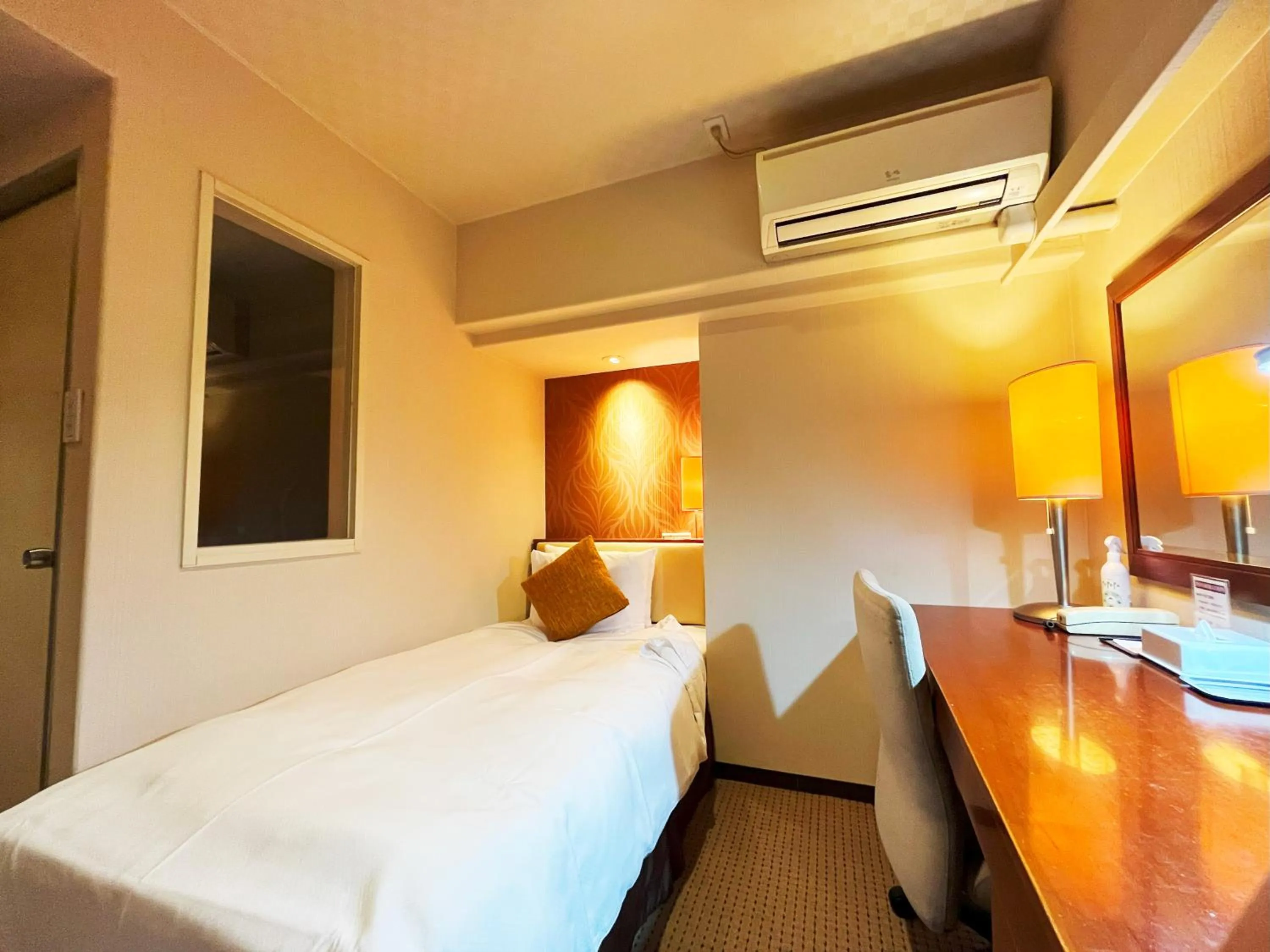 Bed in Nakajimaya Grand Hotel