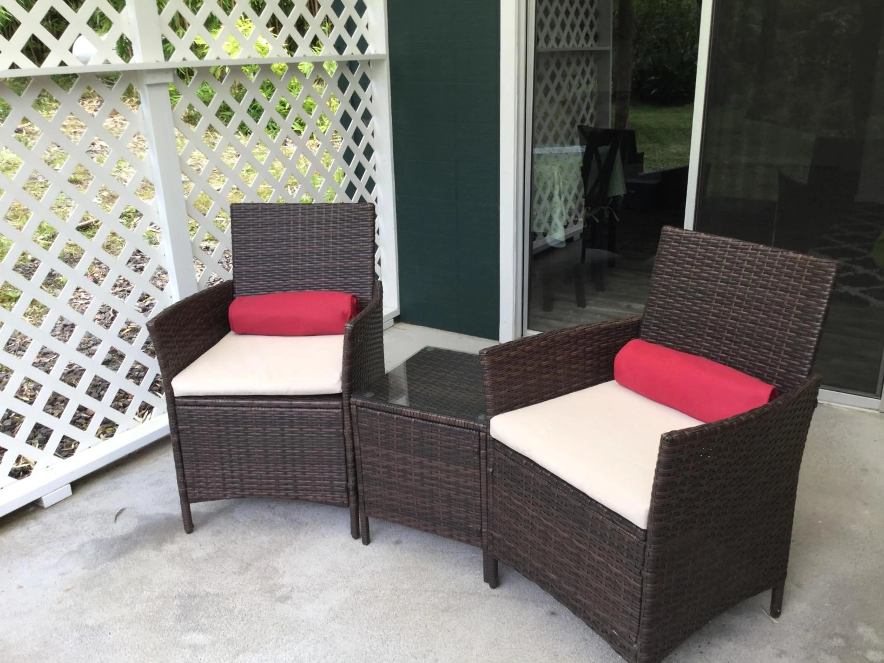 Patio in Hale 'Ohu Bed & Breakfast