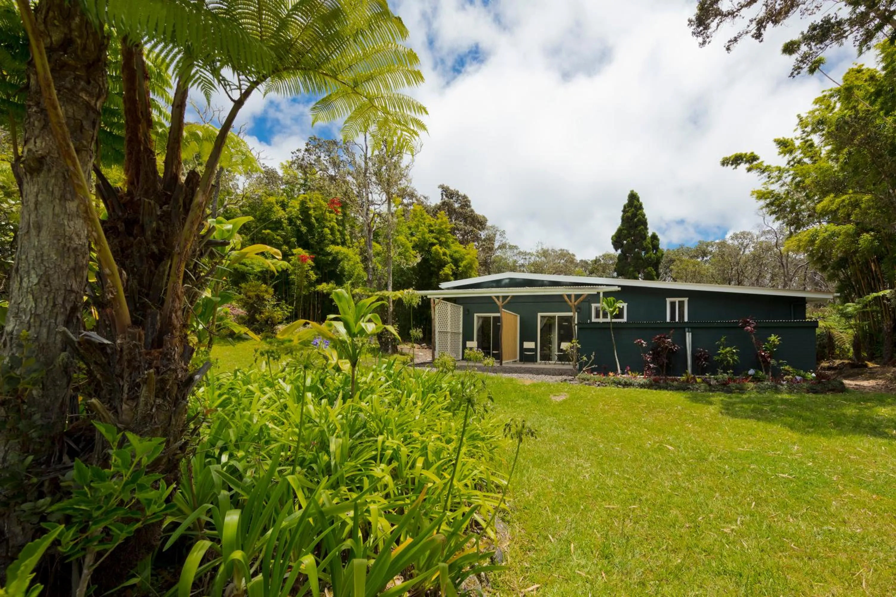 Facade/entrance in Hale 'Ohu Bed & Breakfast