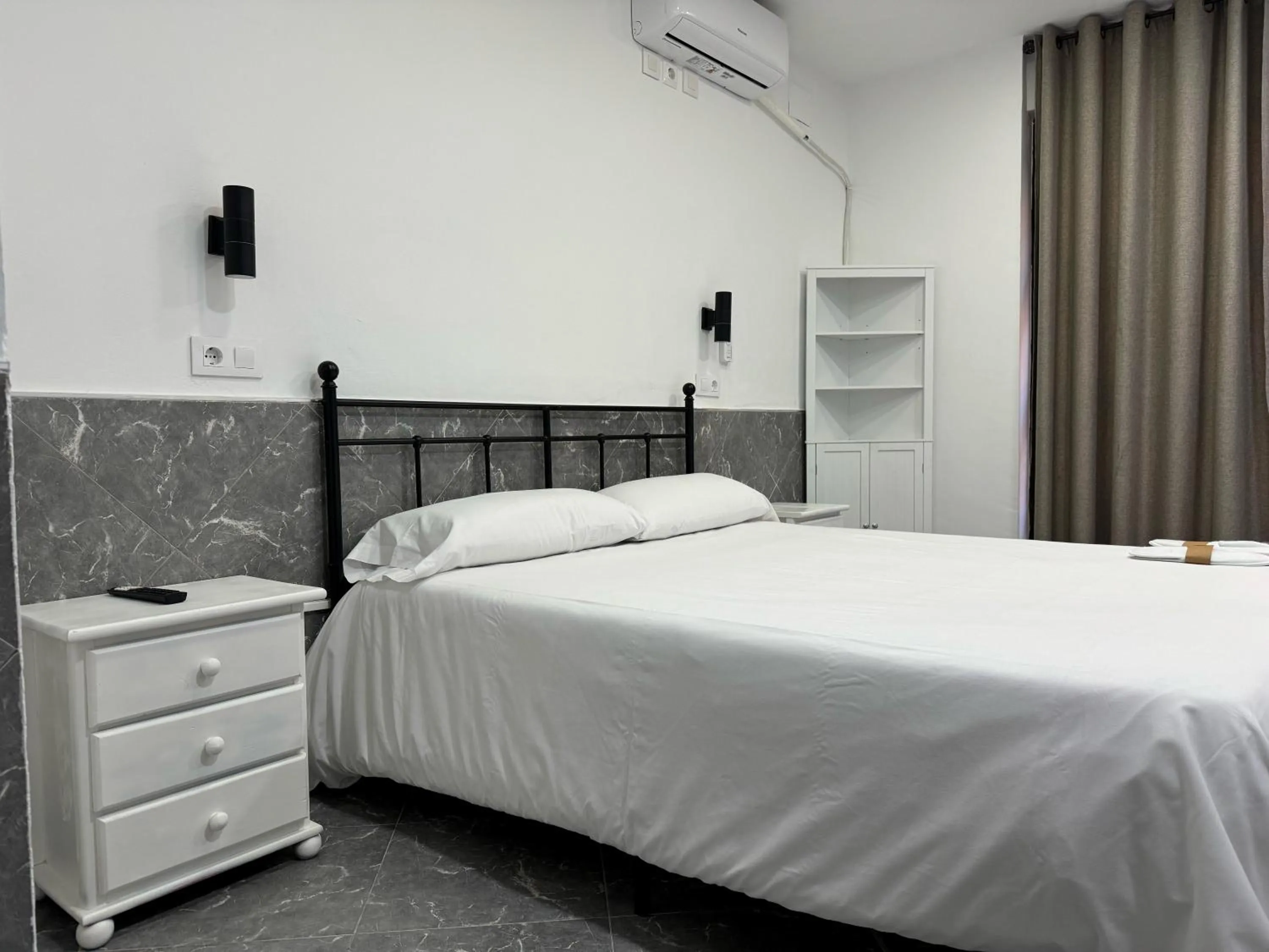 Bed in Hotel Madrid Río