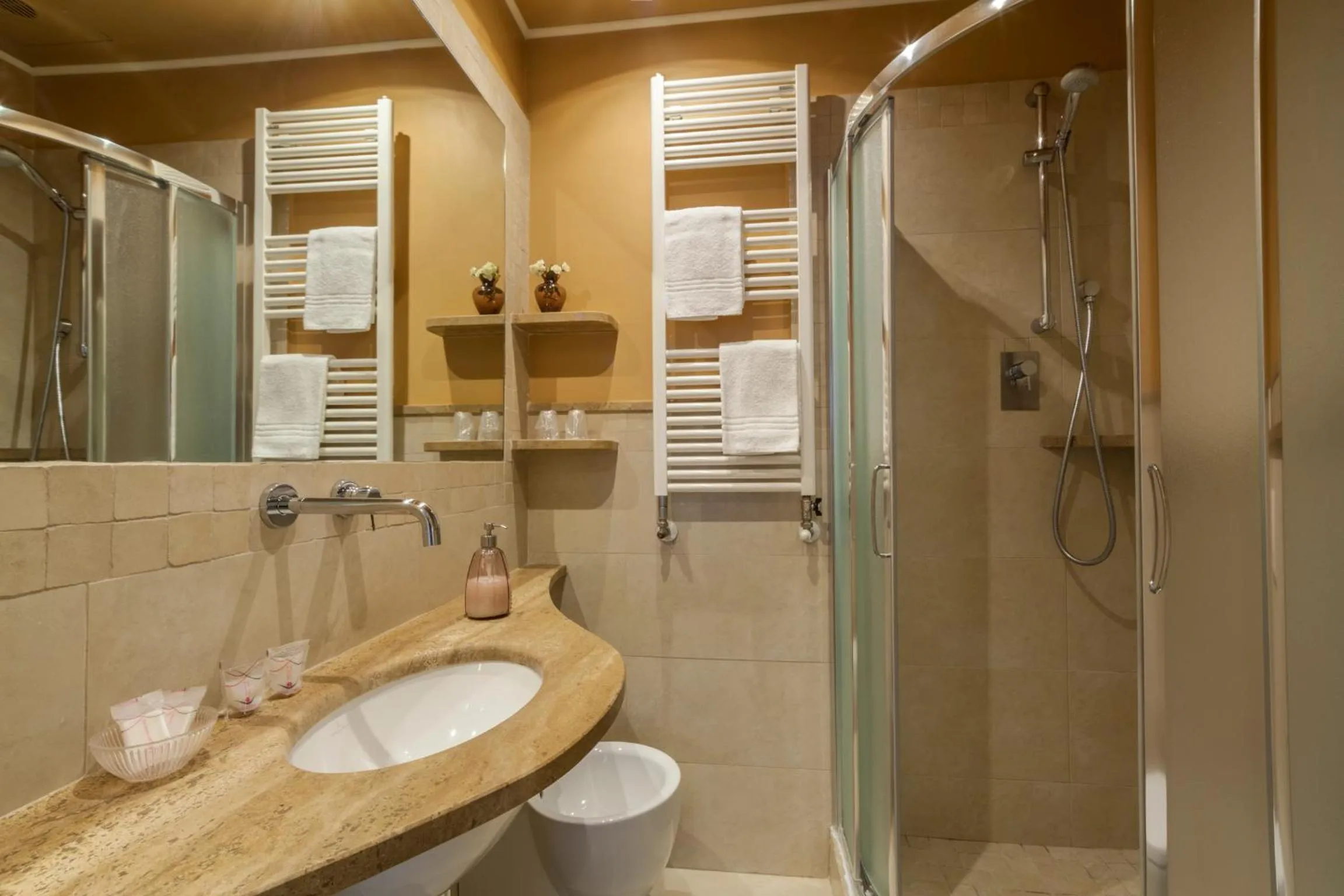 Bathroom in Soggiorno Pezzati