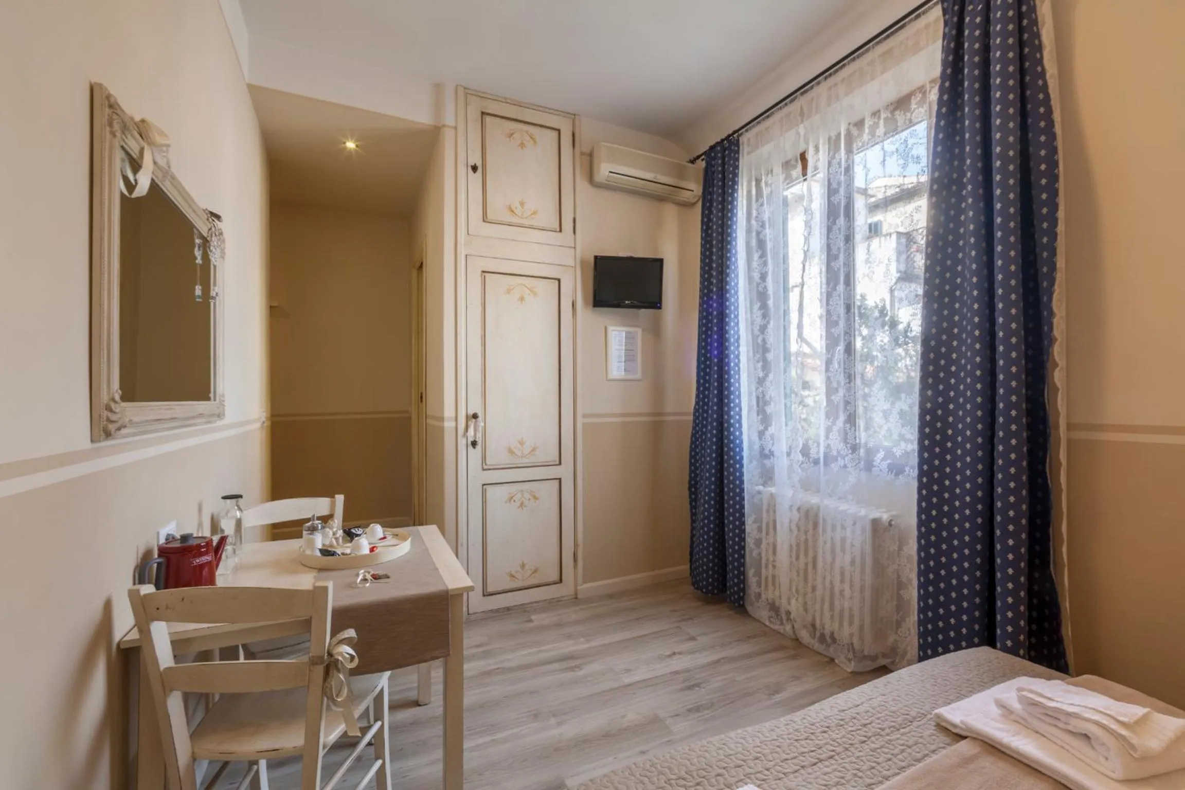 Decorative detail, Bed in Soggiorno Pezzati