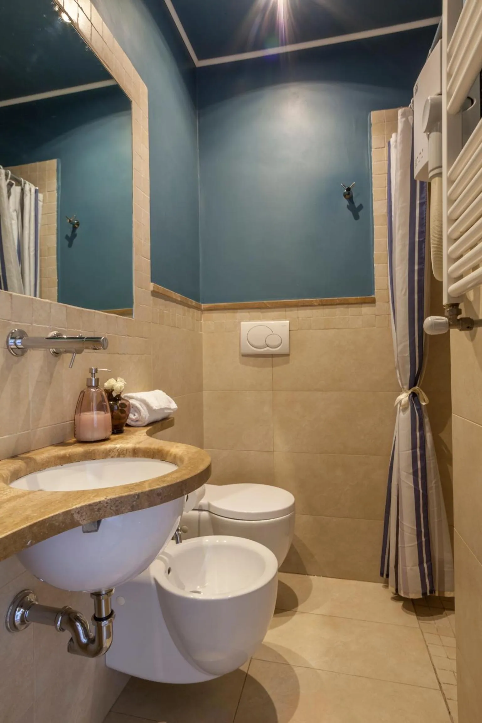 Bathroom in Soggiorno Pezzati