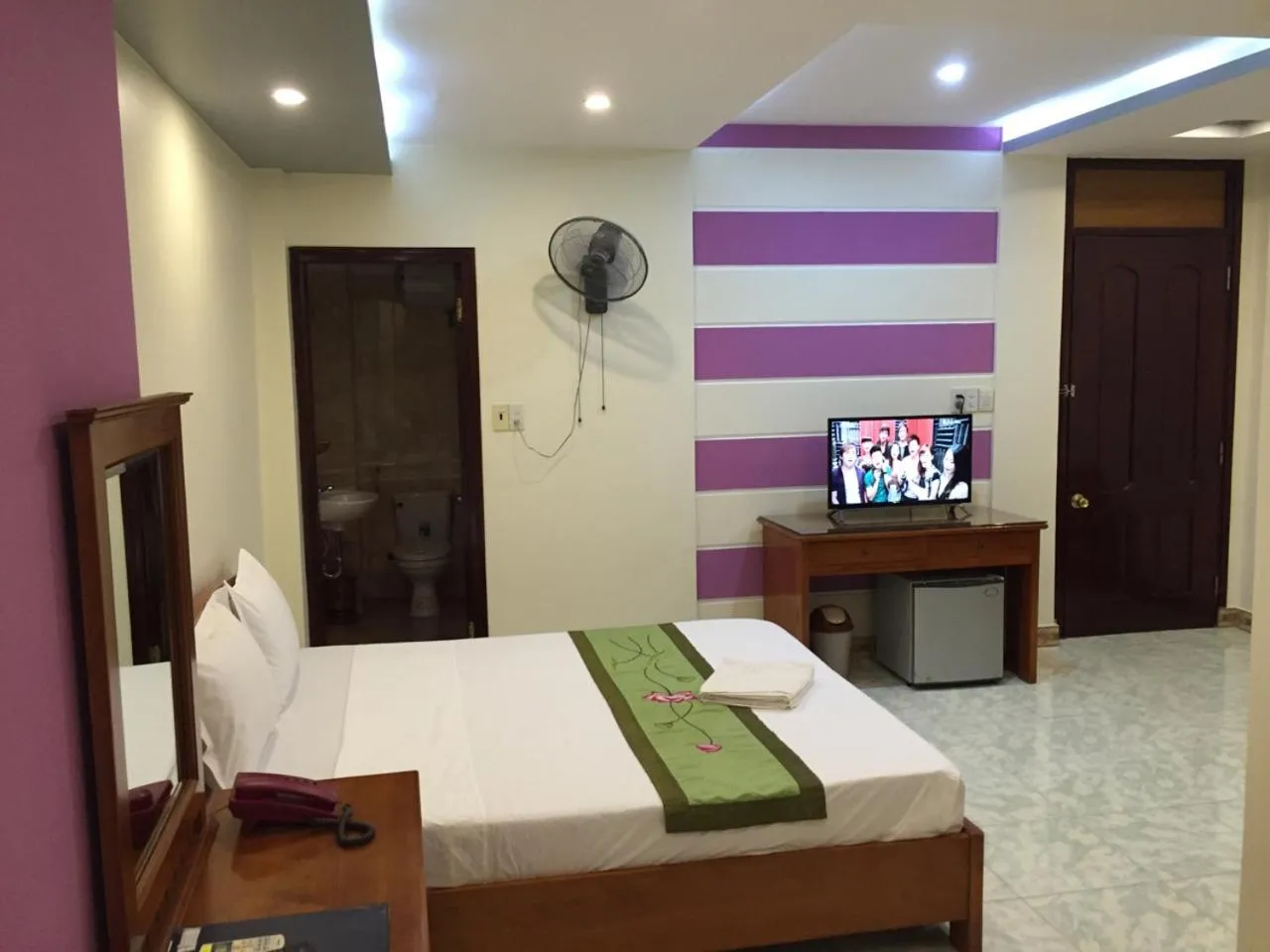 Bed in Sunny B Hotel