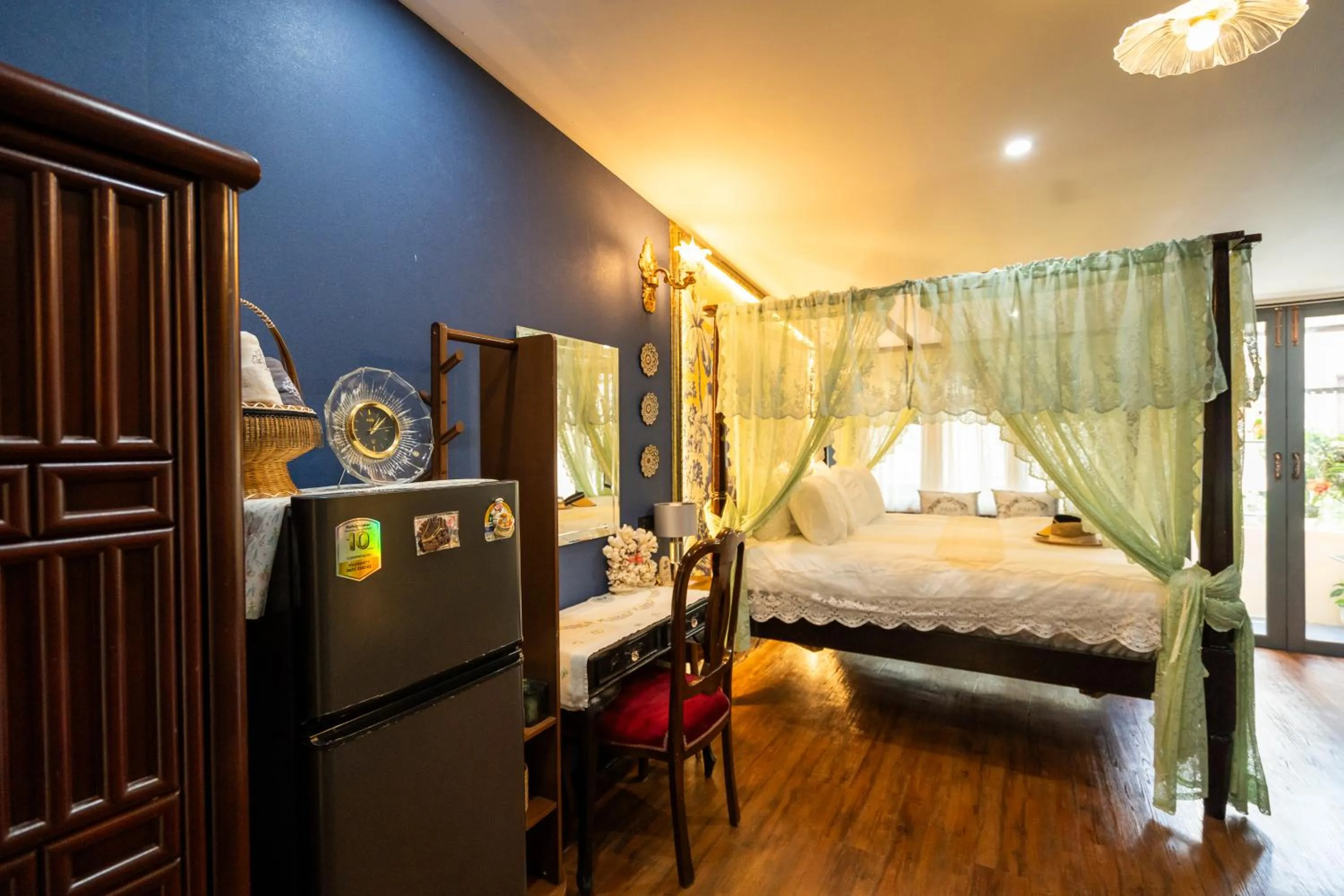 Bedroom, Bed in The Unforgotten B&B