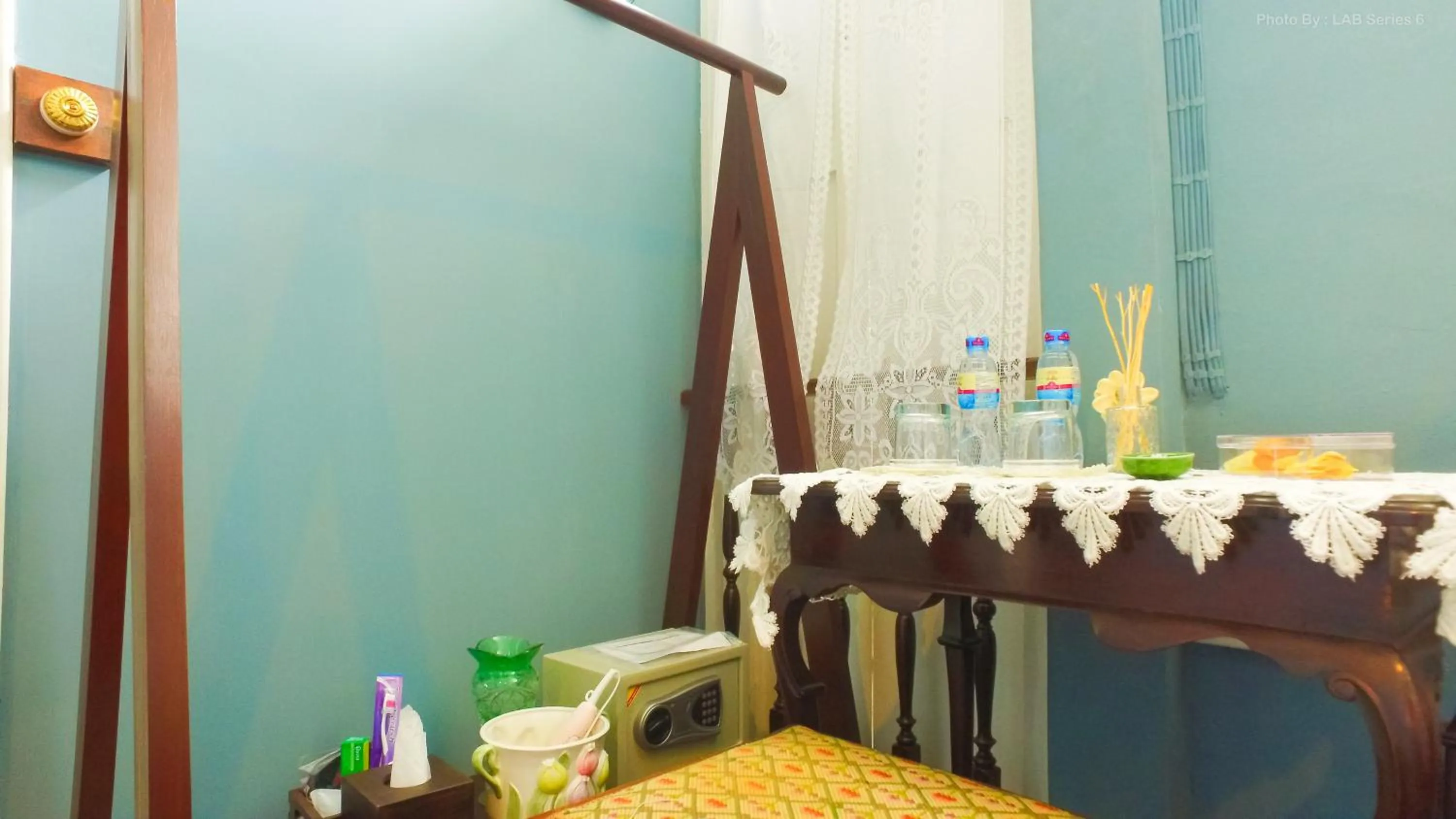 Drinks in The Unforgotten B&B