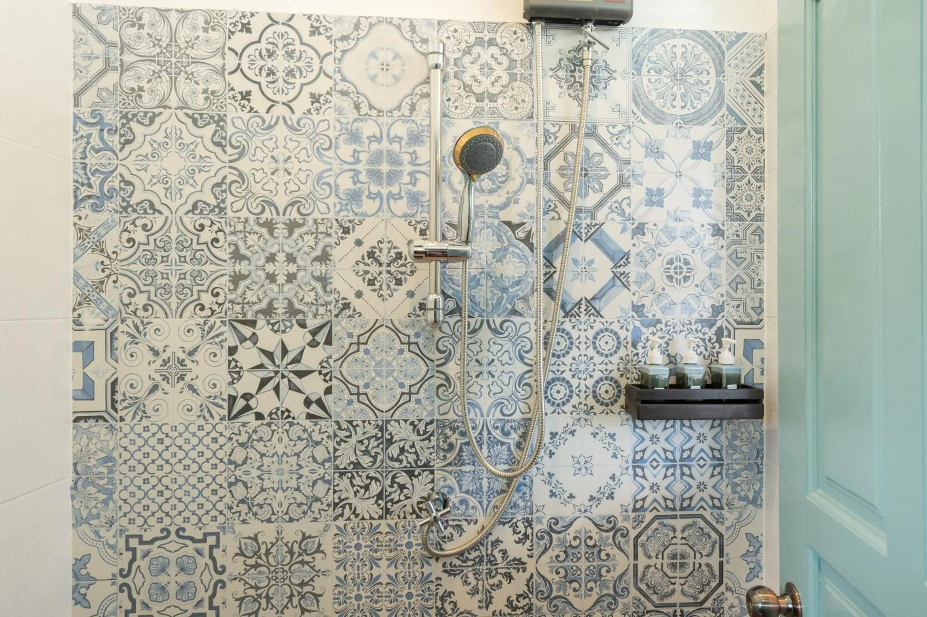 Shower in The Unforgotten B&B