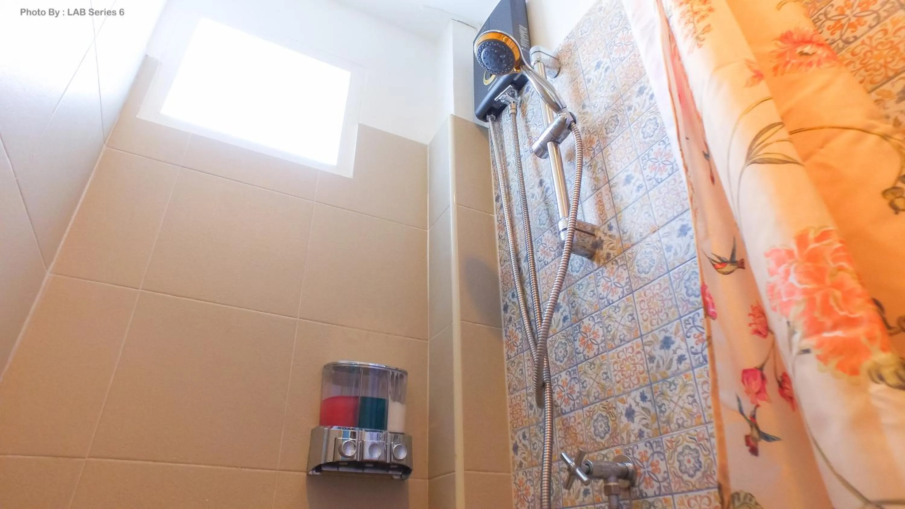 Shower in The Unforgotten B&B
