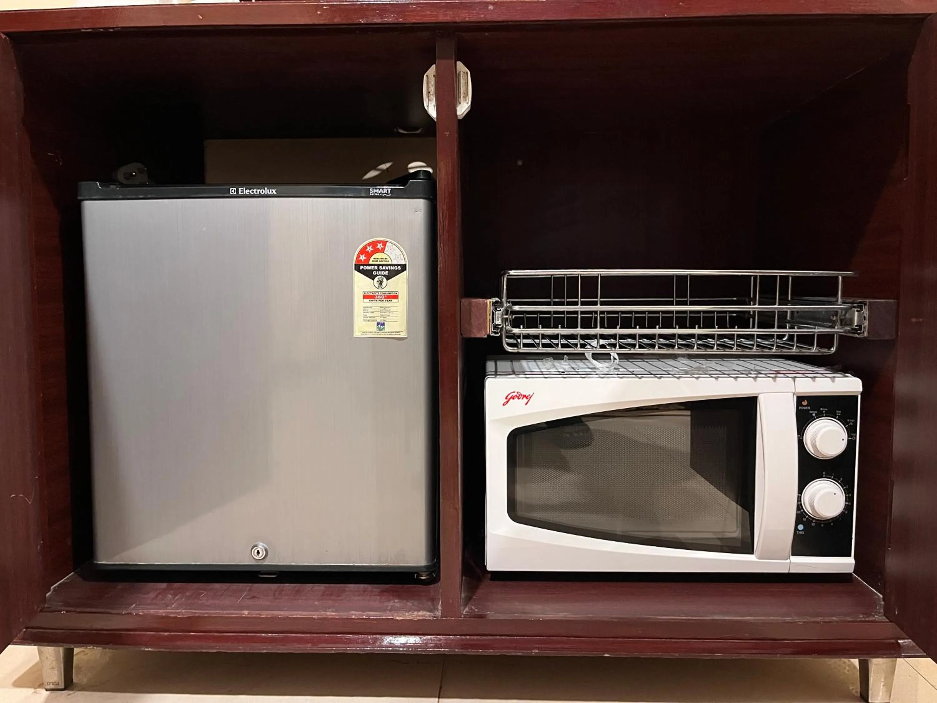 oven in Ananya Comfortss