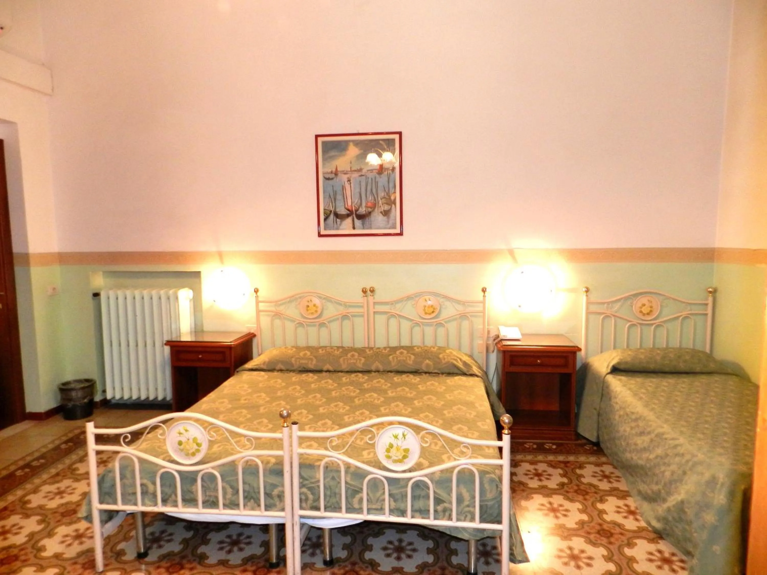Bed in Hotel Desirèe