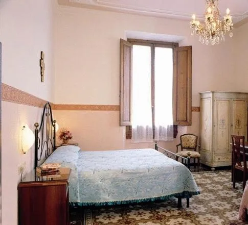 Bed in Hotel Desirèe