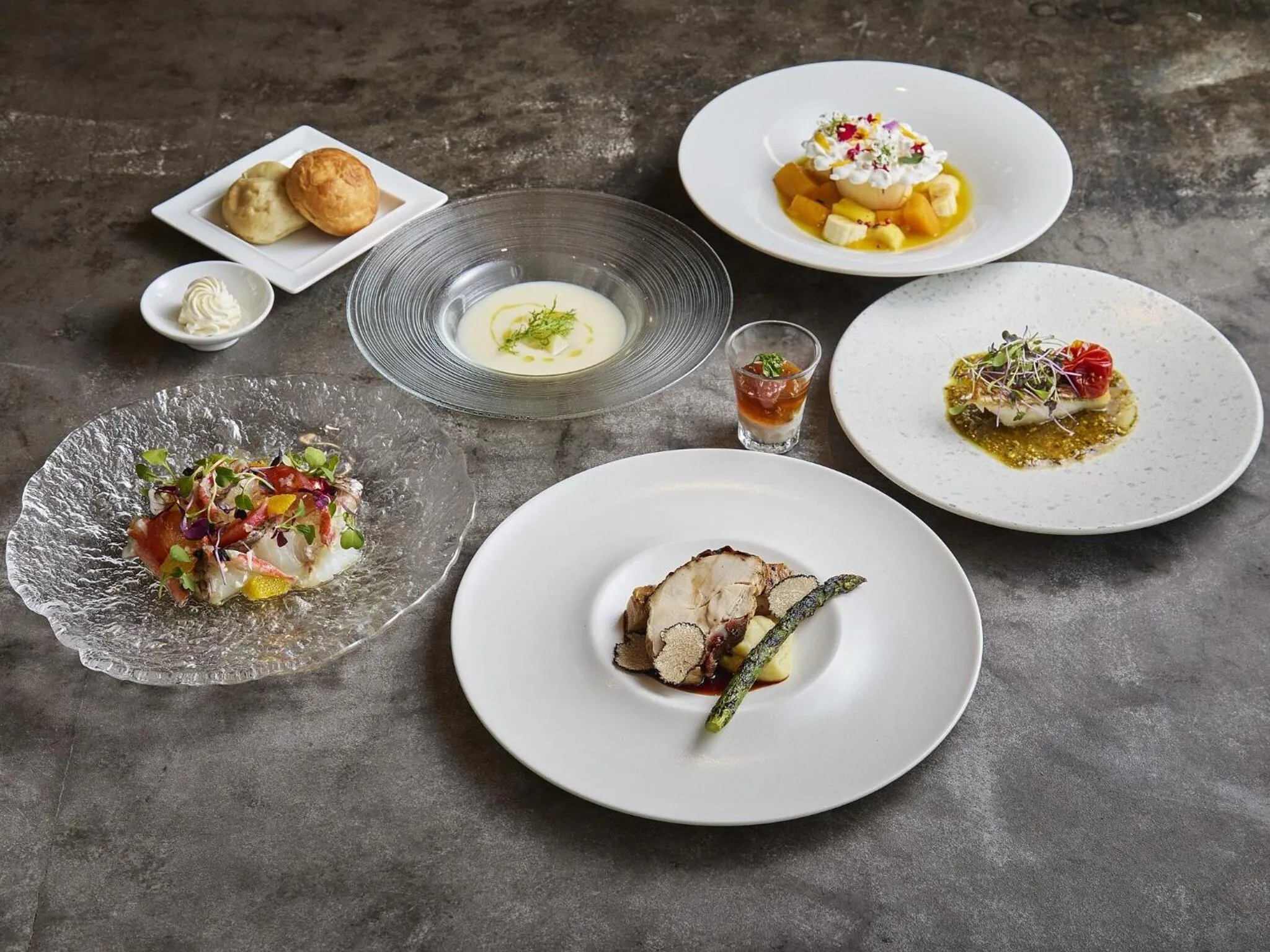 Dinner in Hakone Retreat villa 1f