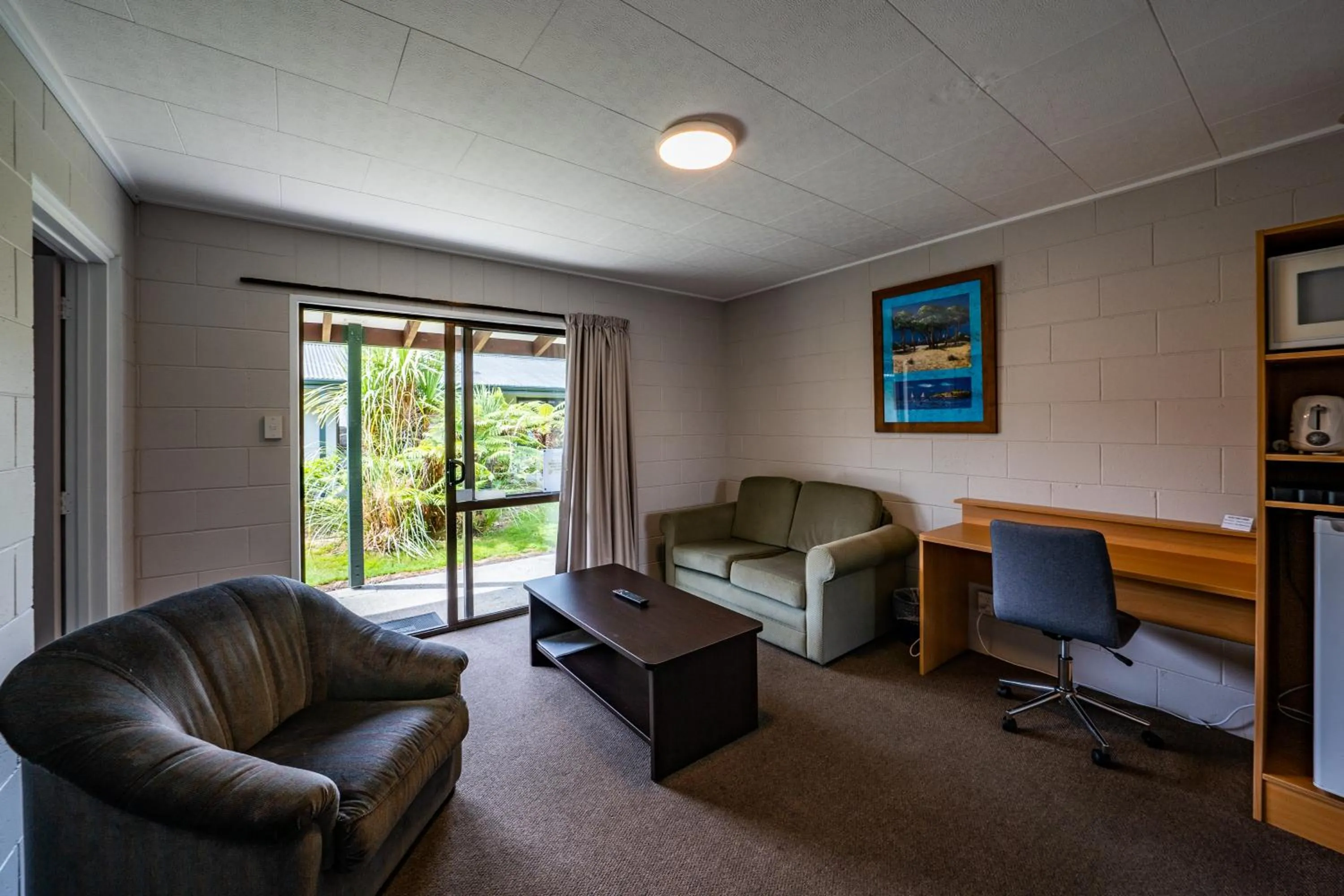 Living room in Dawsons Hotel