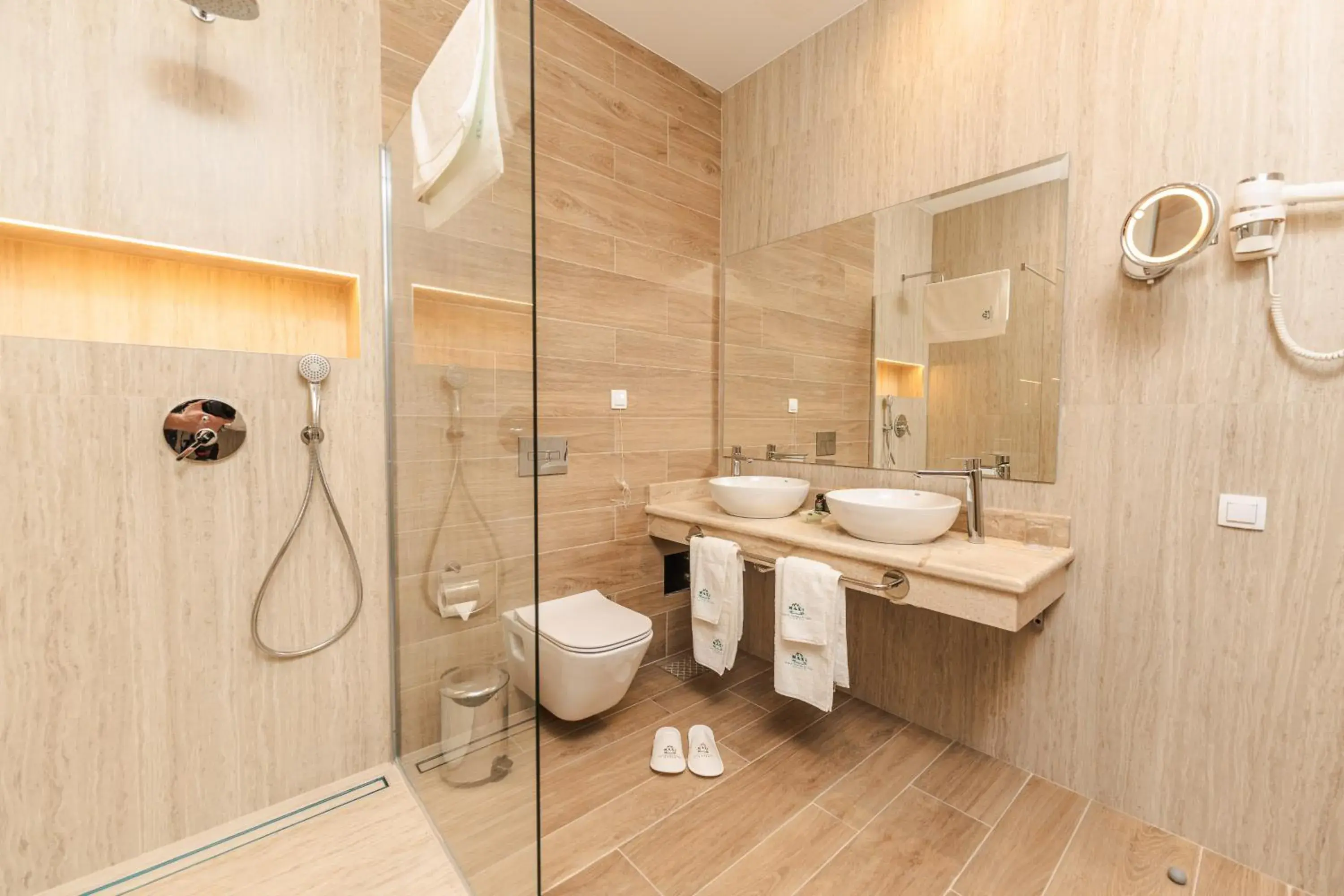 Modernized Deluxe Studio with Terrace (renovated) - single occupancy in Maxi Park Hotel & Spa Modernized Deluxe Studio with Terrace (renovated) - single occupancy in Maxi Park Hotel & Spa