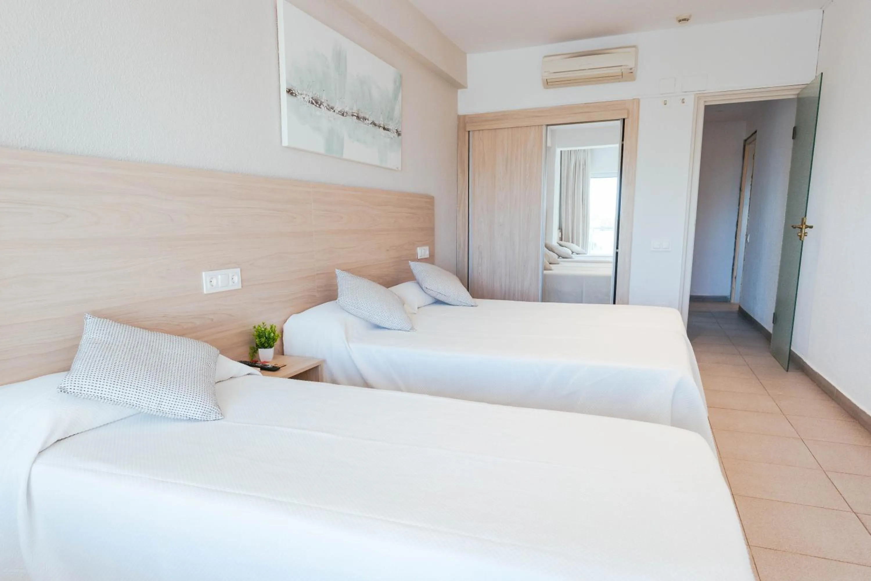 Bed in Hotel S'Agoita