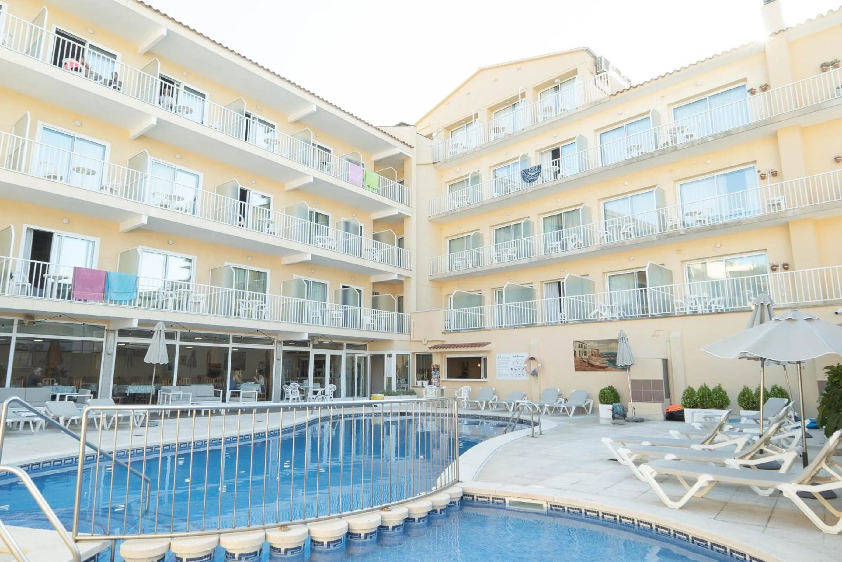 Swimming pool in Hotel S'Agoita