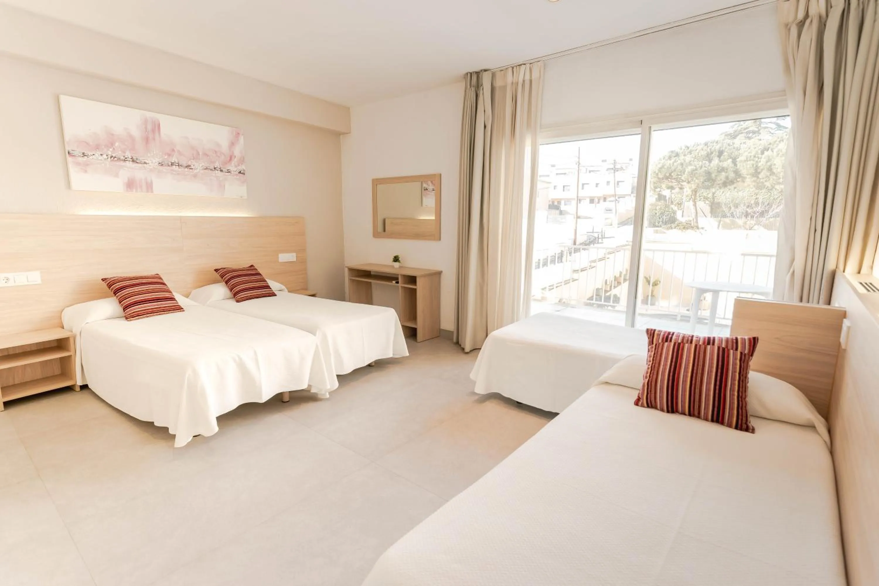 Bed in Hotel S'Agoita