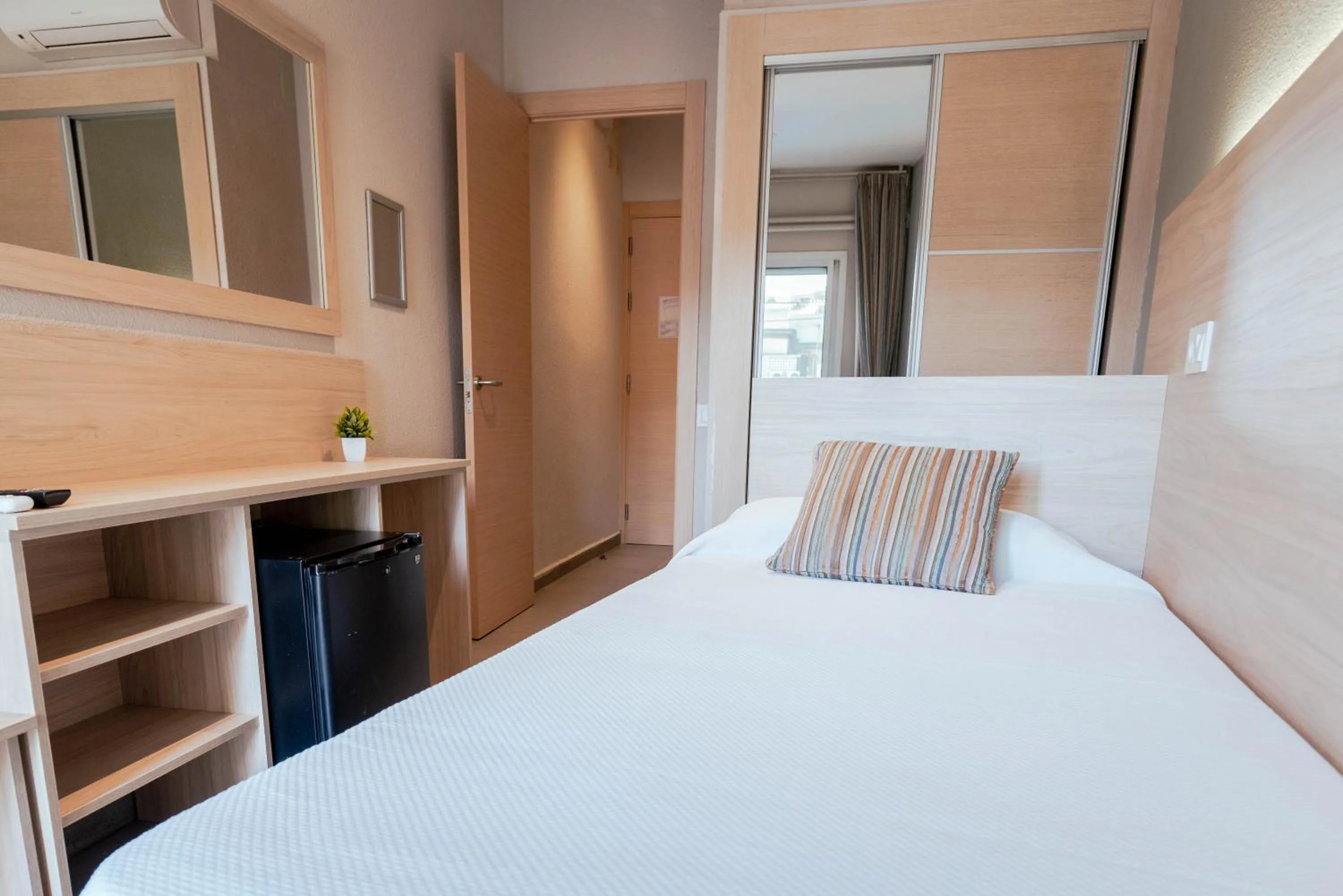 Bed in Hotel S'Agoita