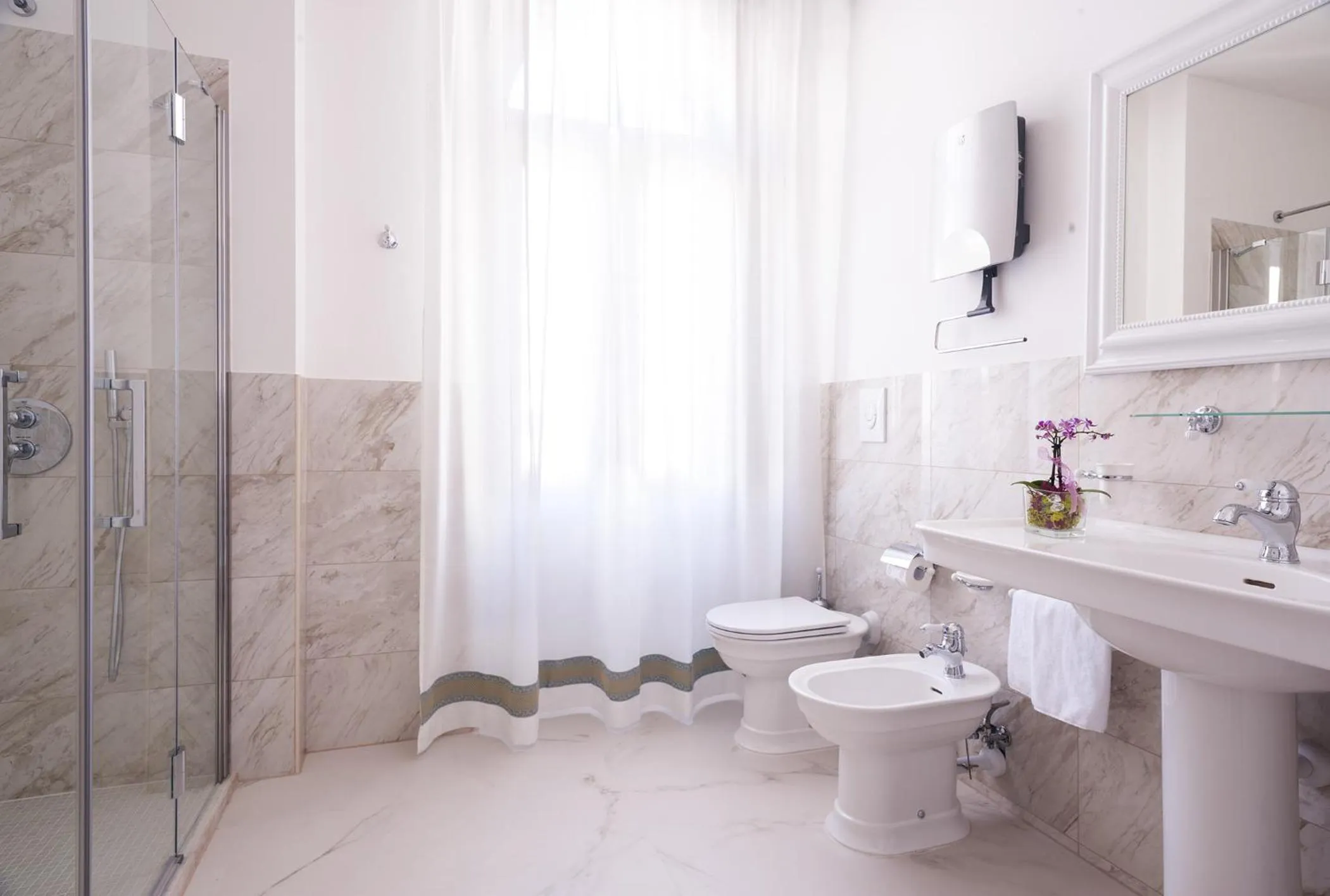 Bathroom in Les 7 Suites Erica