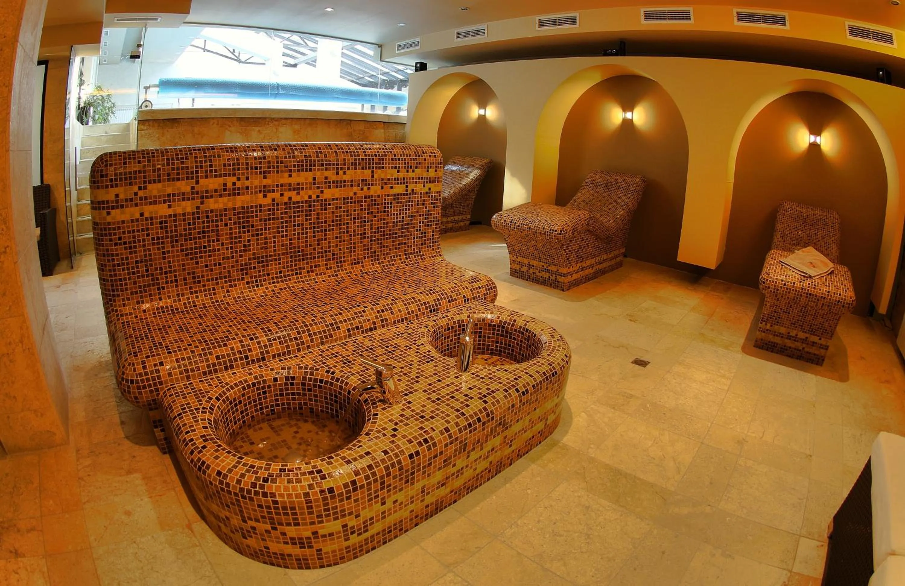 Spa and wellness centre/facilities in Radina's Way Hotel