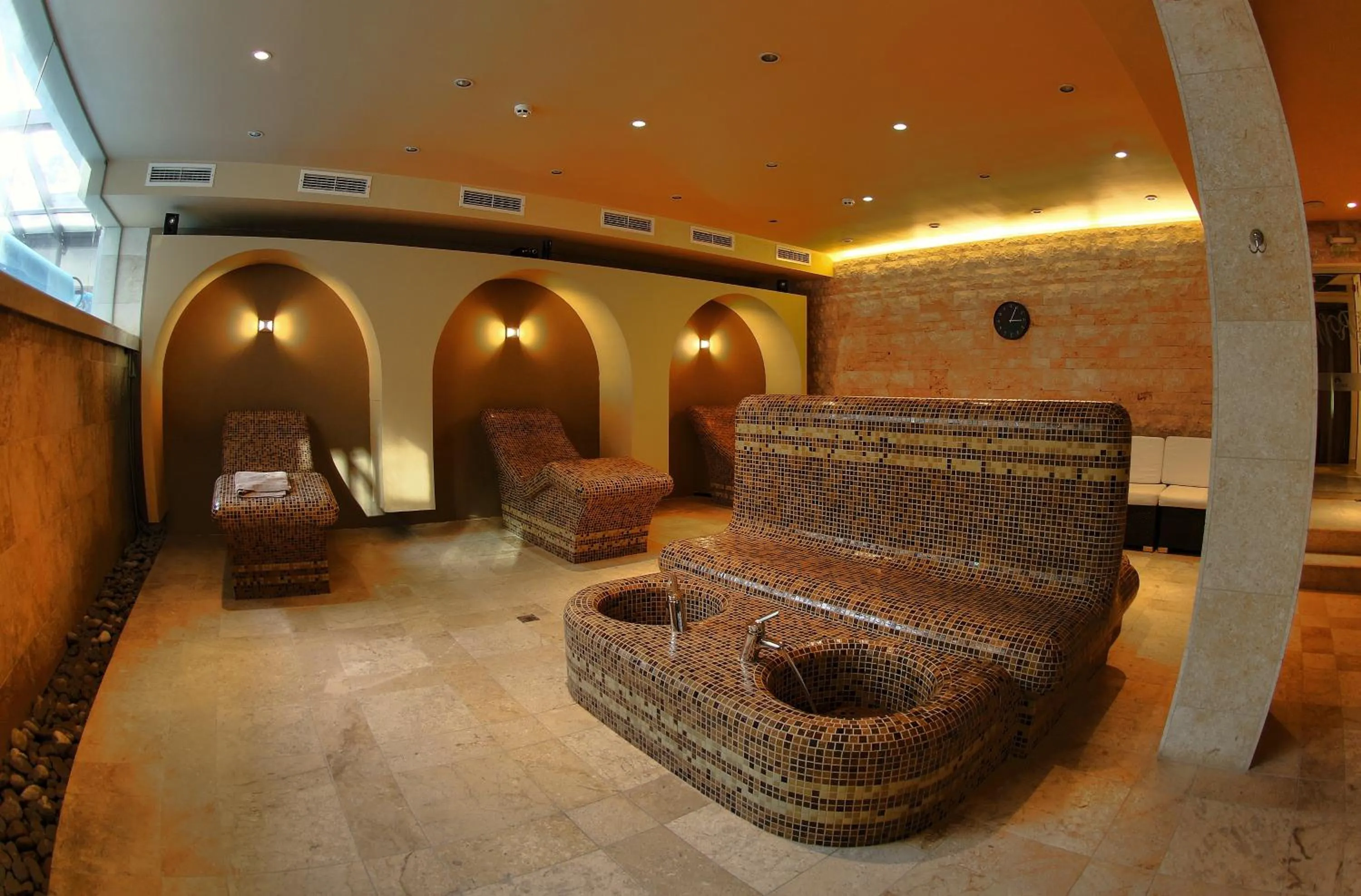 Spa and wellness centre/facilities in Radina's Way Hotel