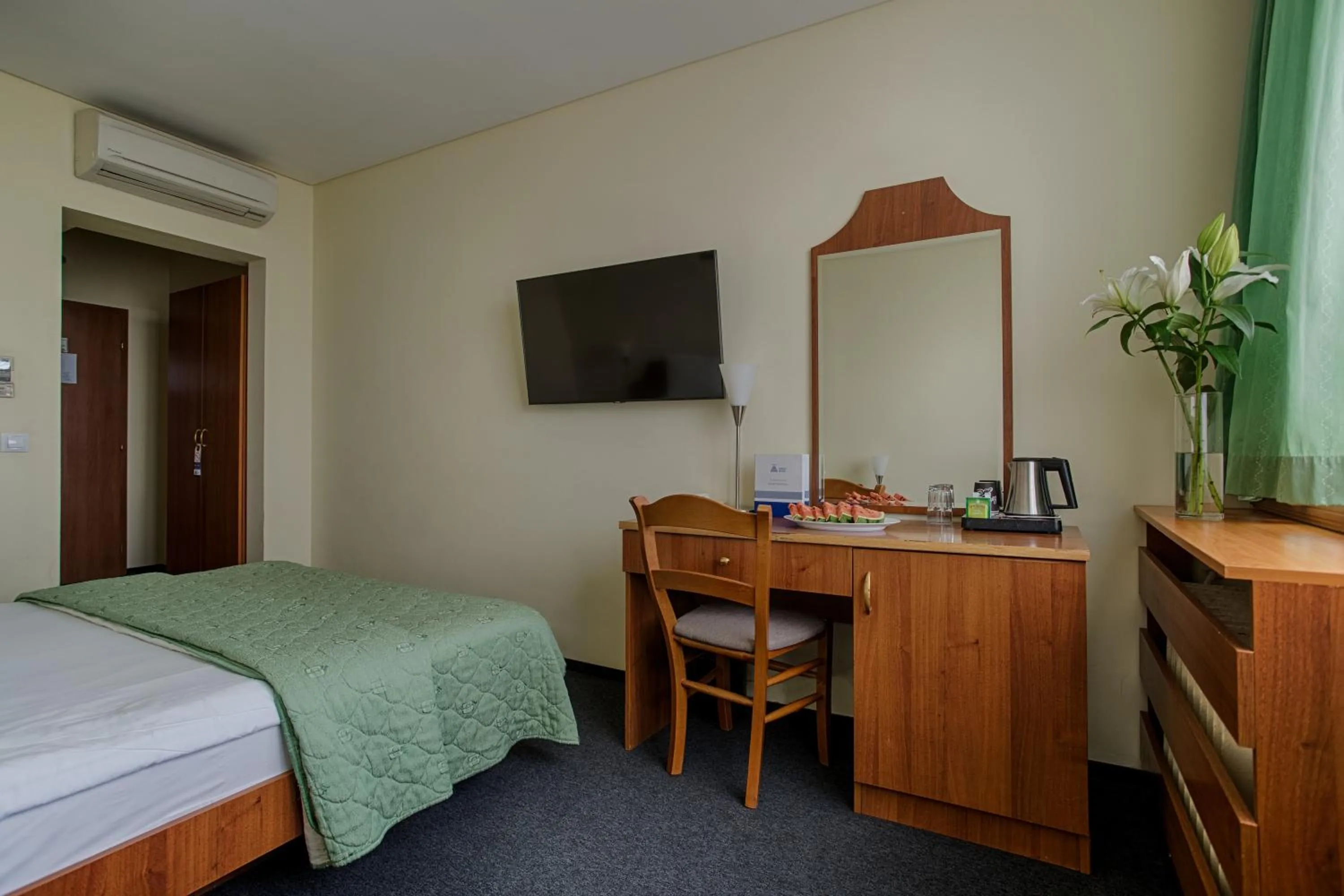 Photo of the whole room, Bed in Hemus Hotel Sofia