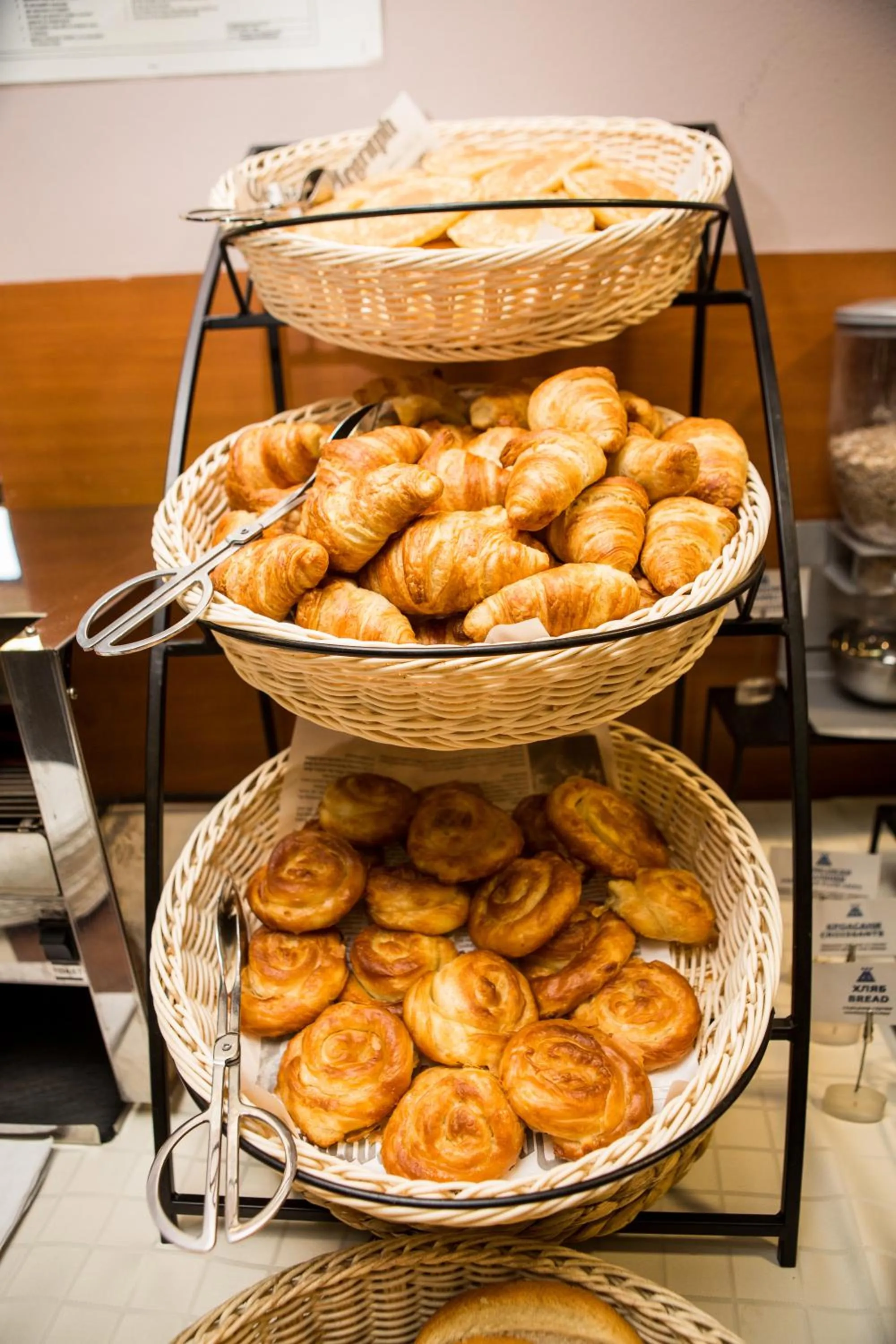 Restaurant/places to eat in Hemus Hotel Sofia