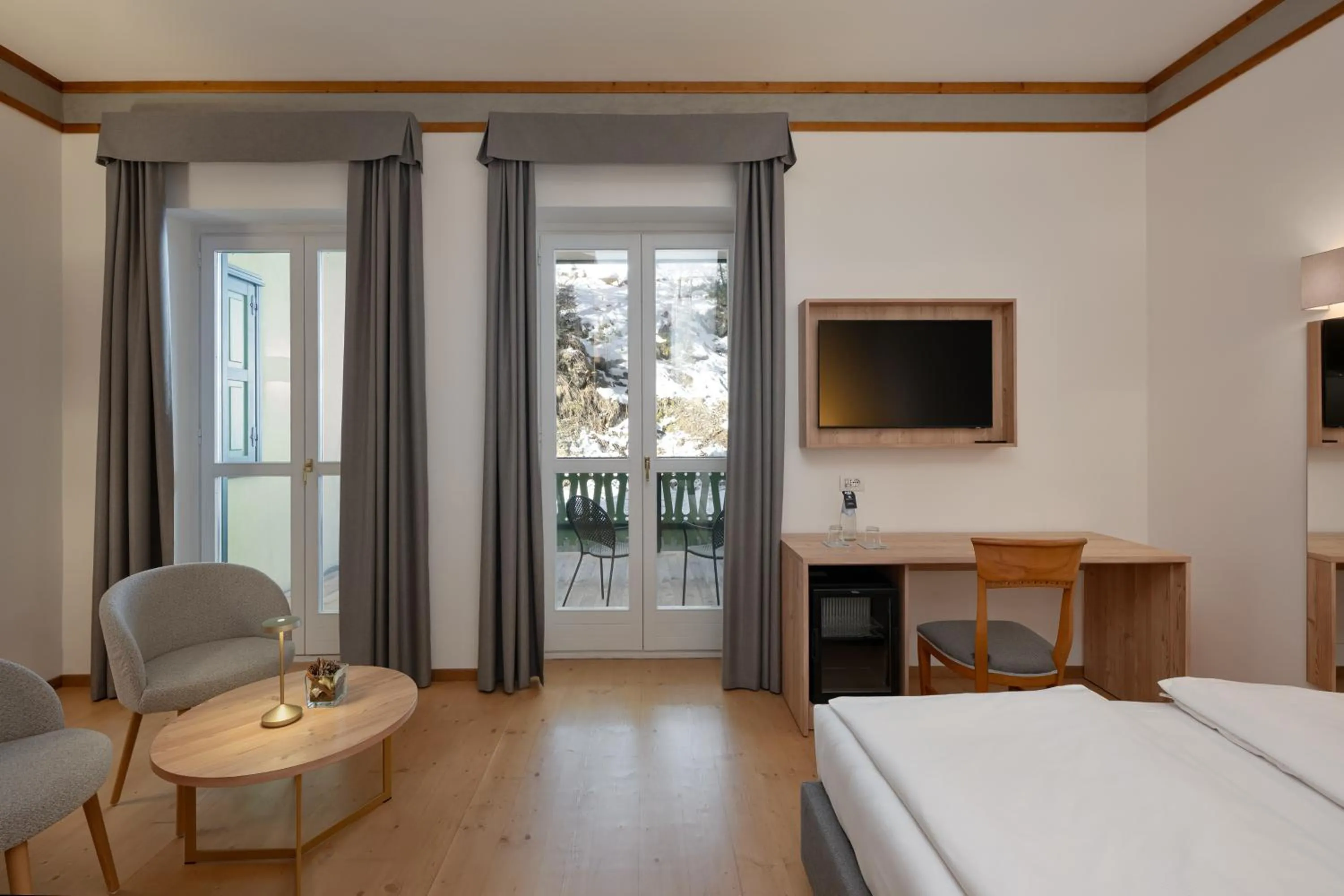 Bedroom, Bed in Grand Hotel Misurina