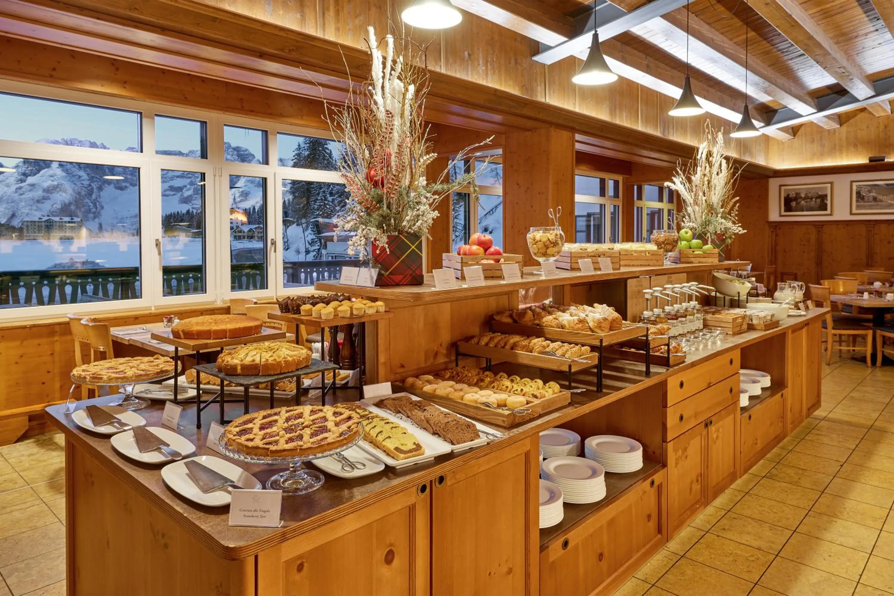 Breakfast in Grand Hotel Misurina