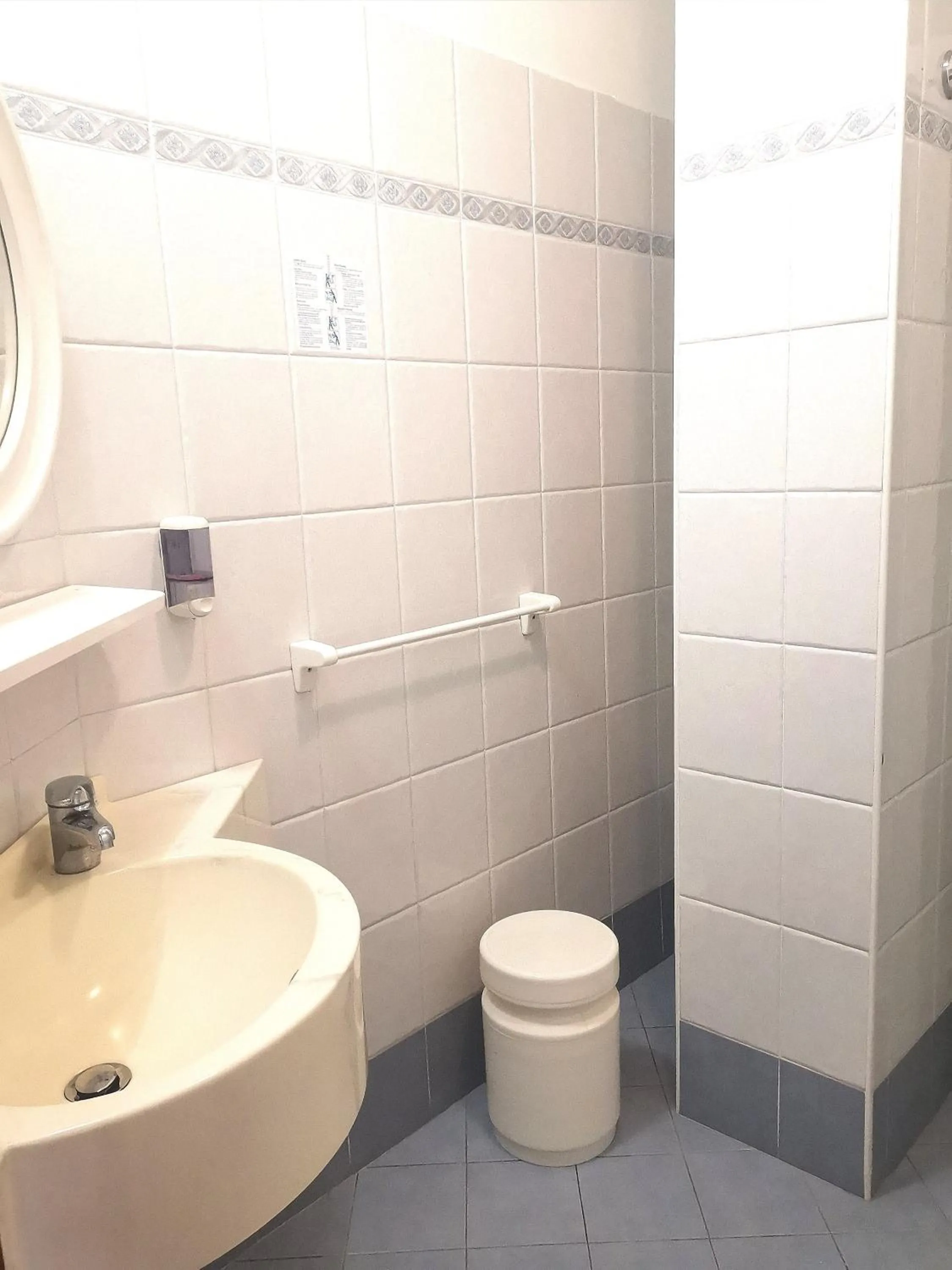 Bathroom in Hotel Alcazar