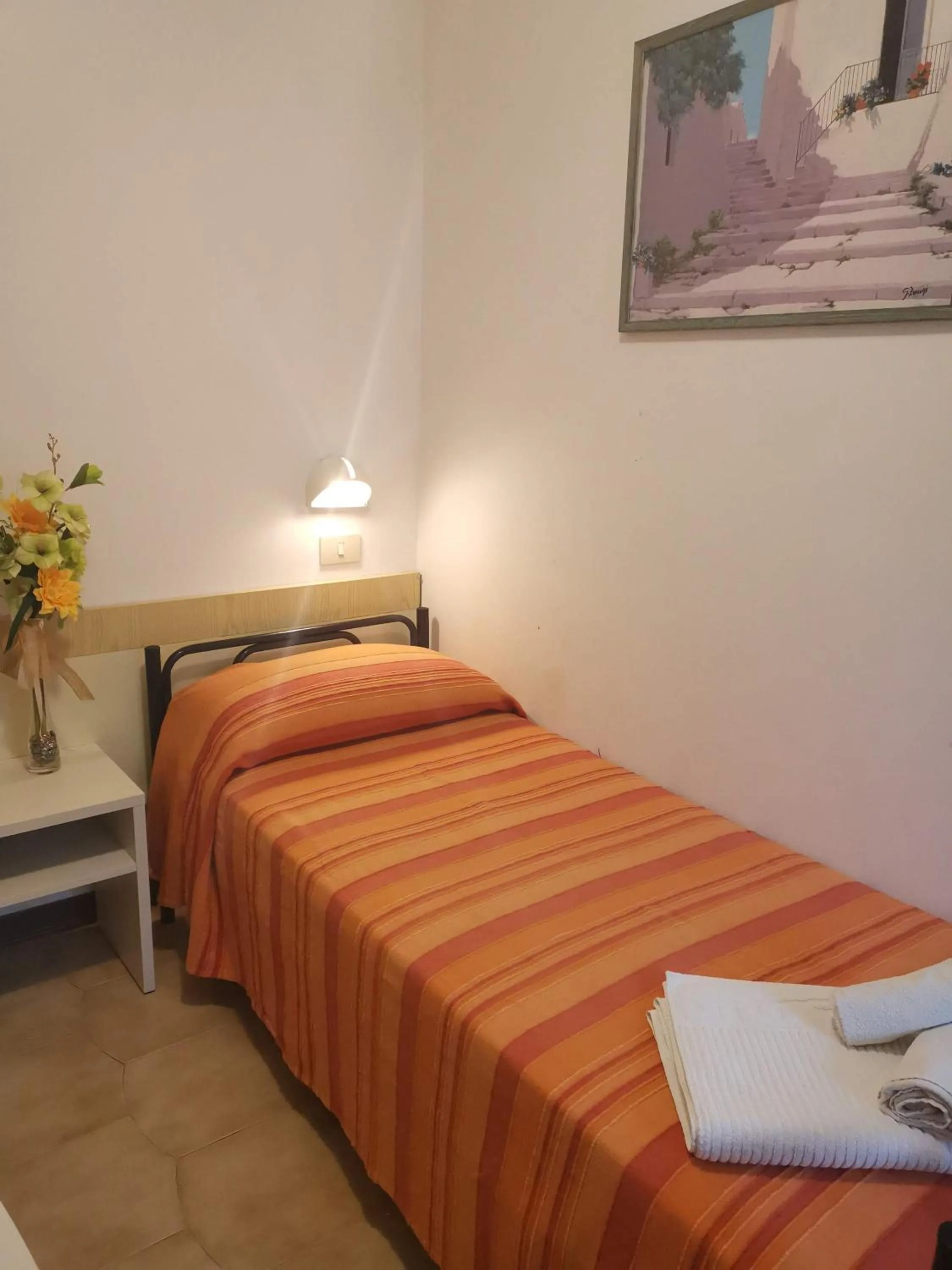 Bedroom, Bed in Hotel Alcazar