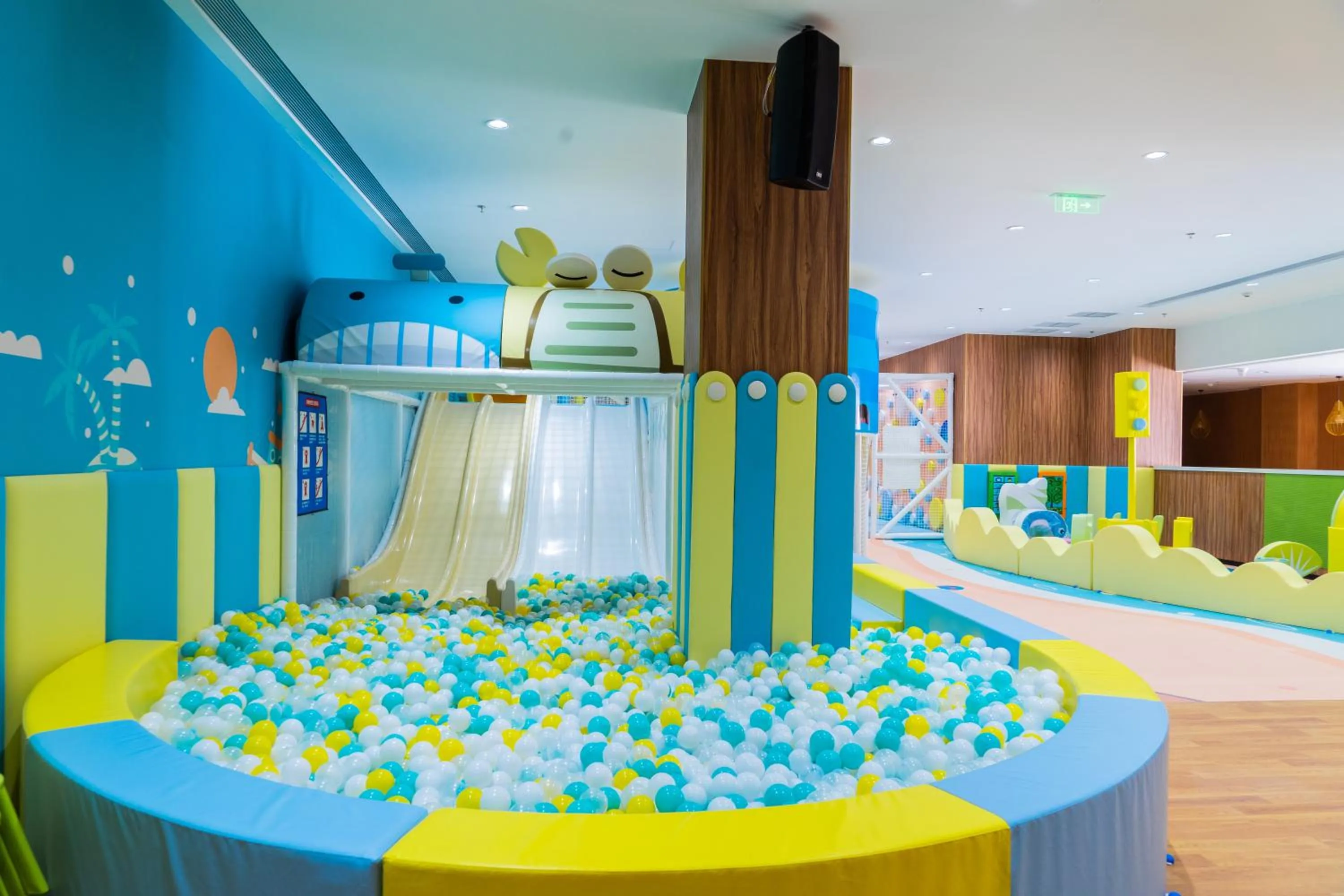 Children play ground in Shenzhen Marriott Hotel Golden Bay