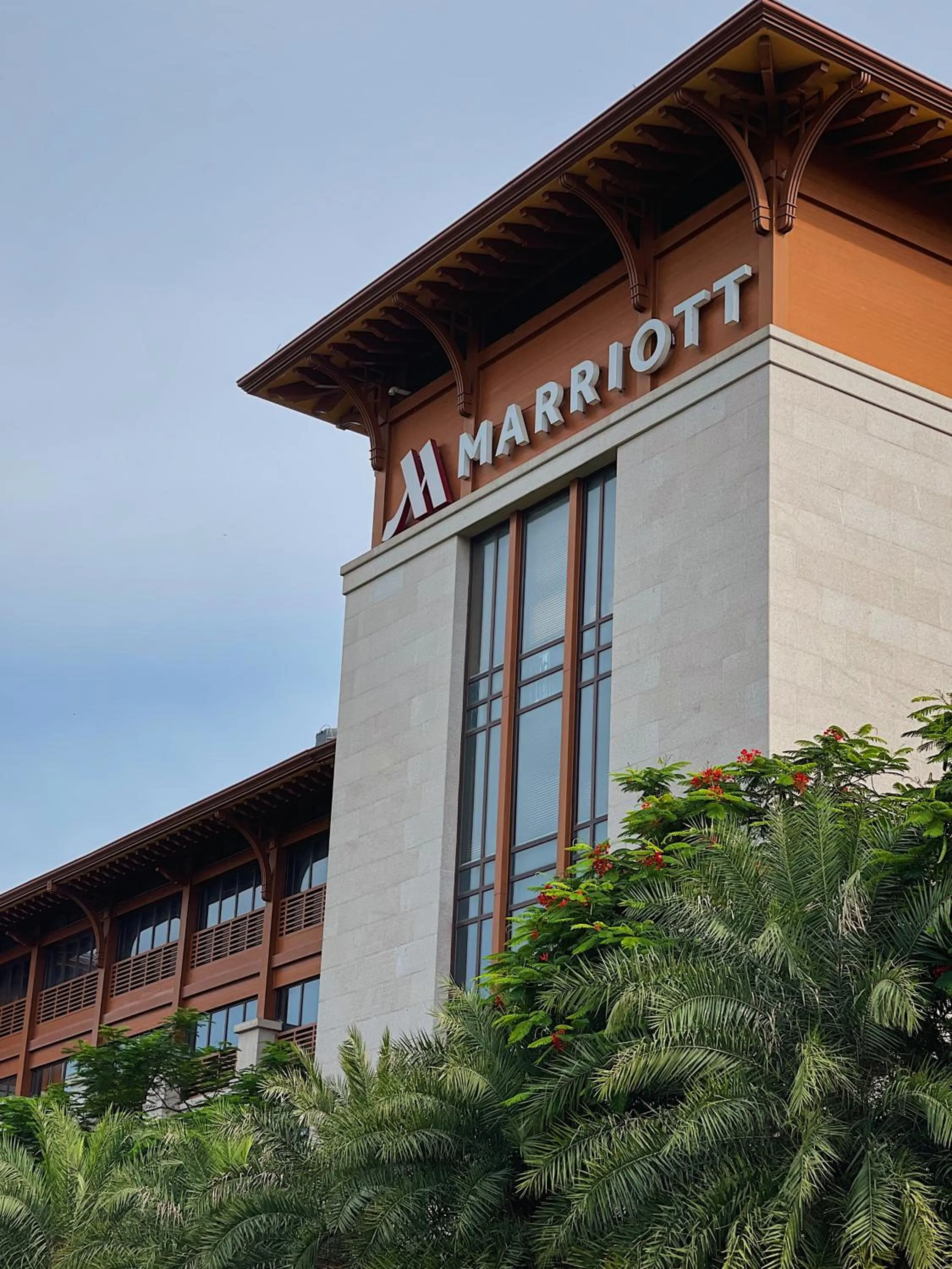 Property building in Shenzhen Marriott Hotel Golden Bay