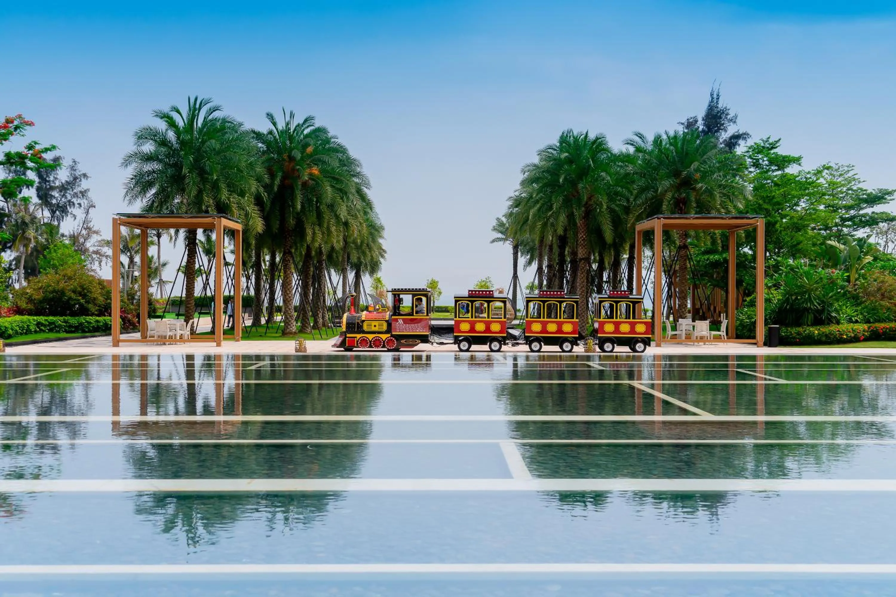 Garden in Shenzhen Marriott Hotel Golden Bay