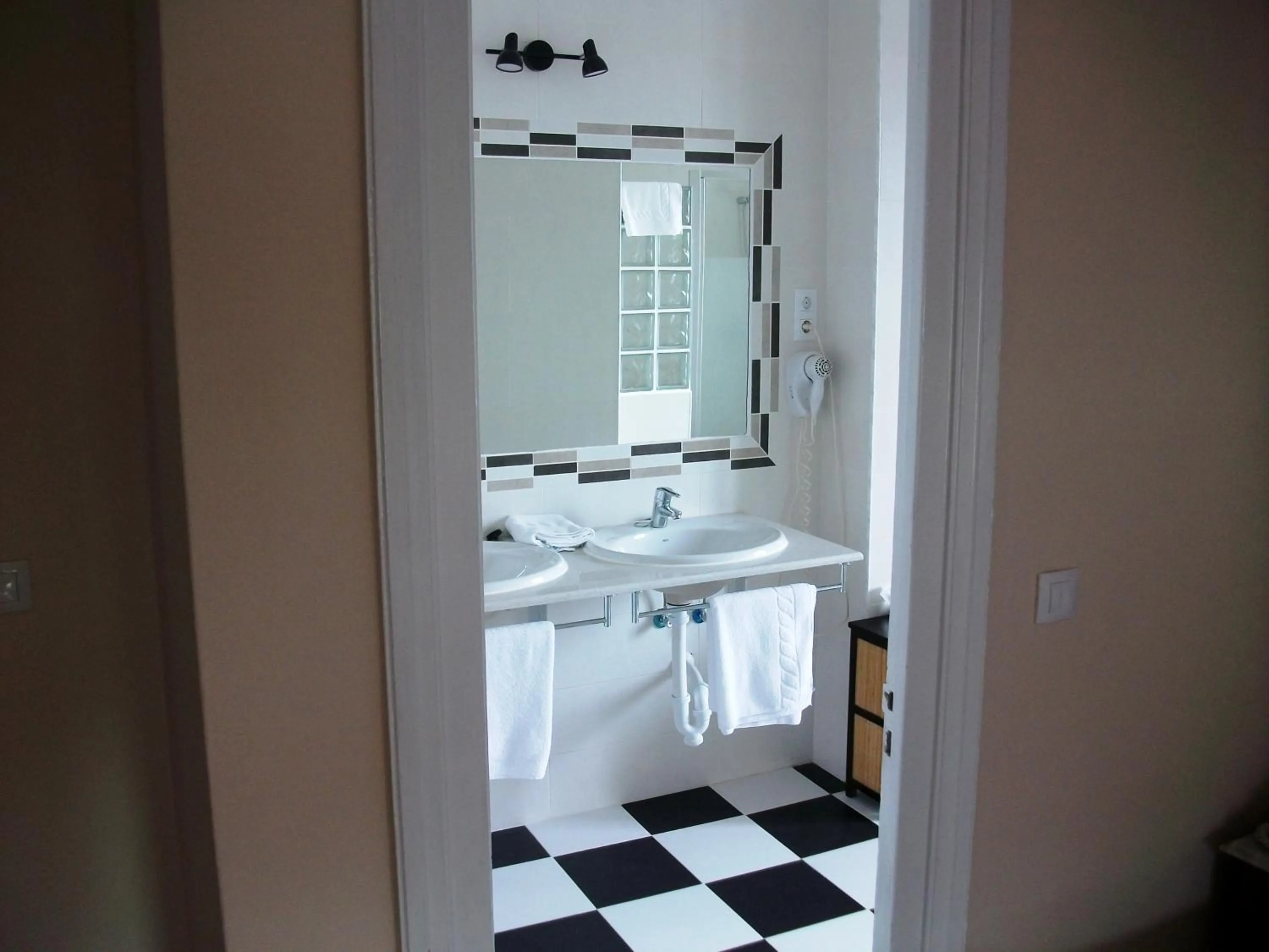 Bathroom in Hotel Neguri