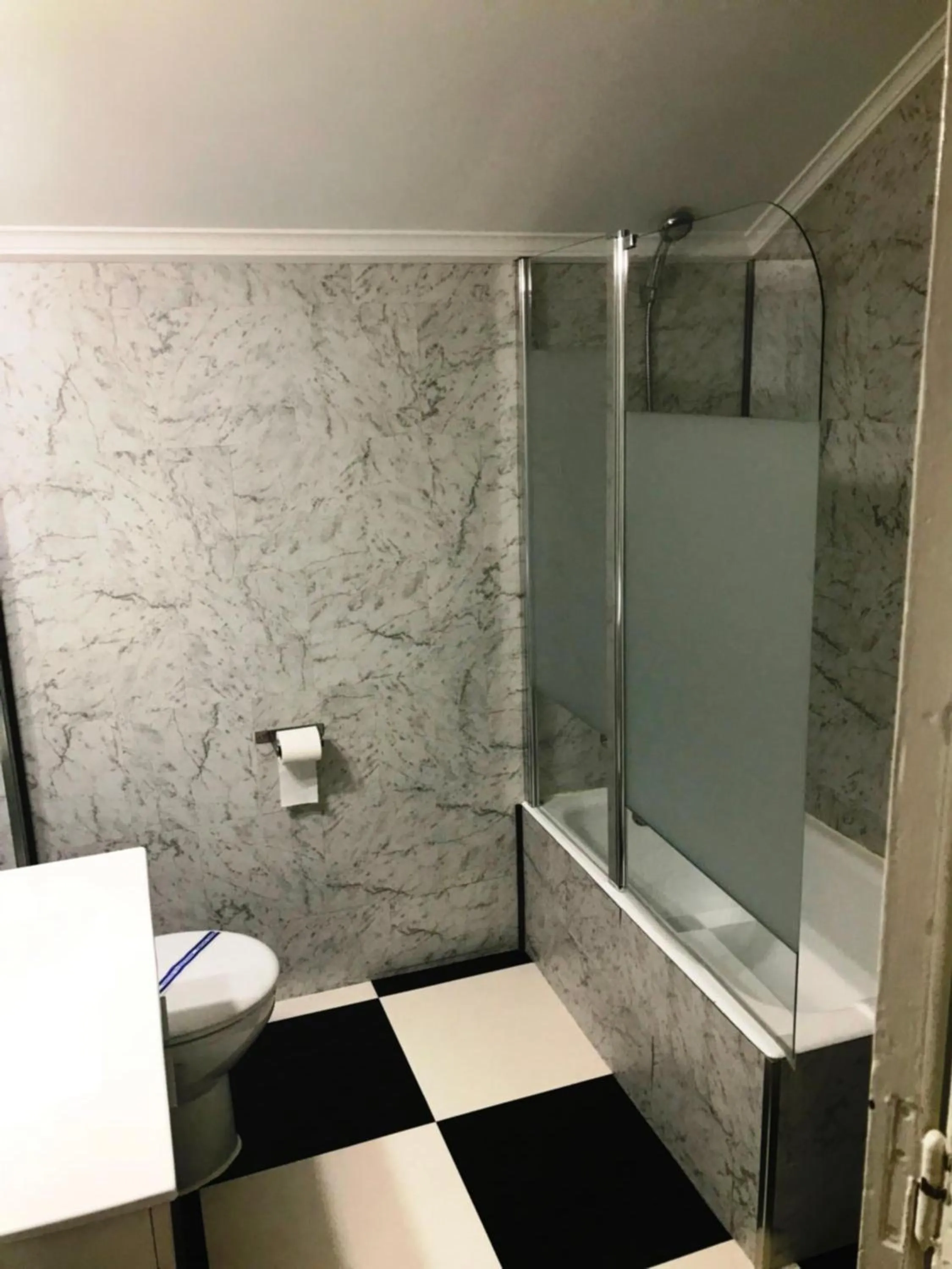 Bathroom in Hotel Neguri